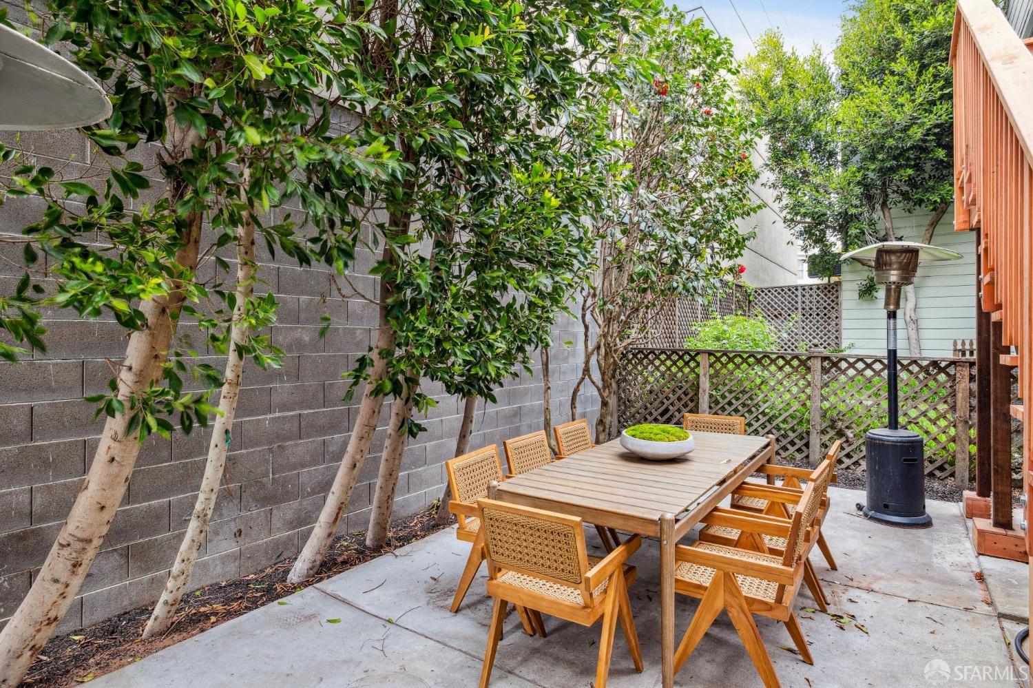 1812-1816 Green Street