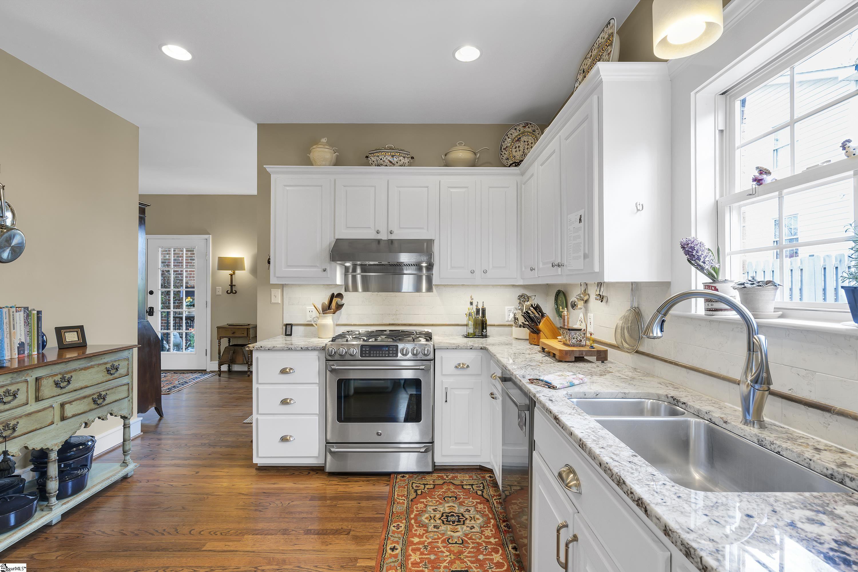 410 W Faris Road