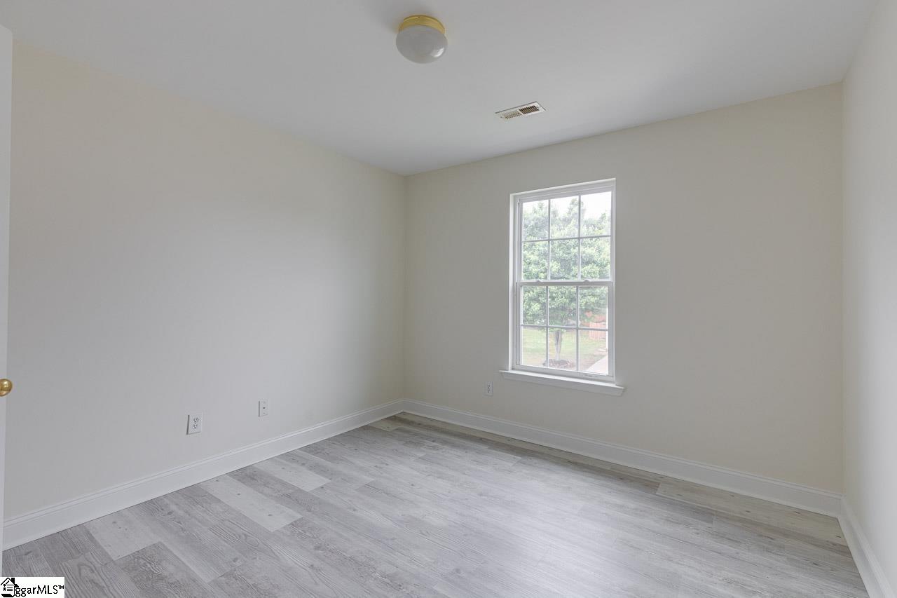 7 Glenbow Court