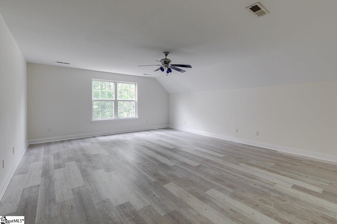 7 Glenbow Court
