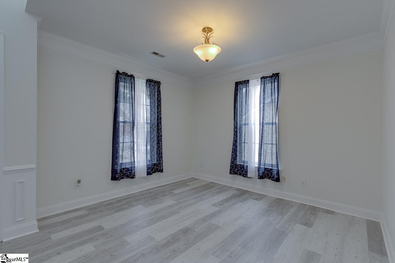 7 Glenbow Court