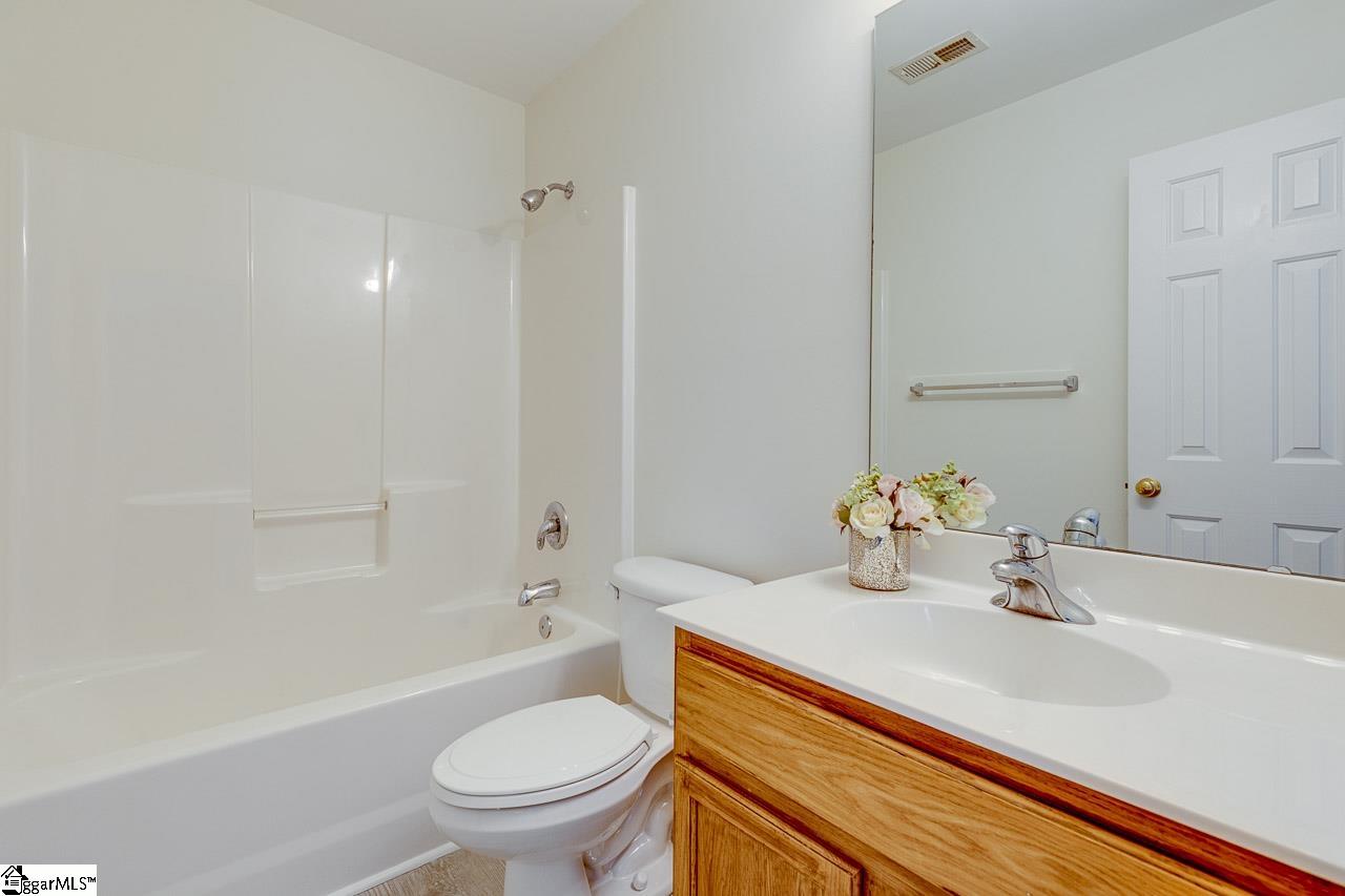 7 Glenbow Court