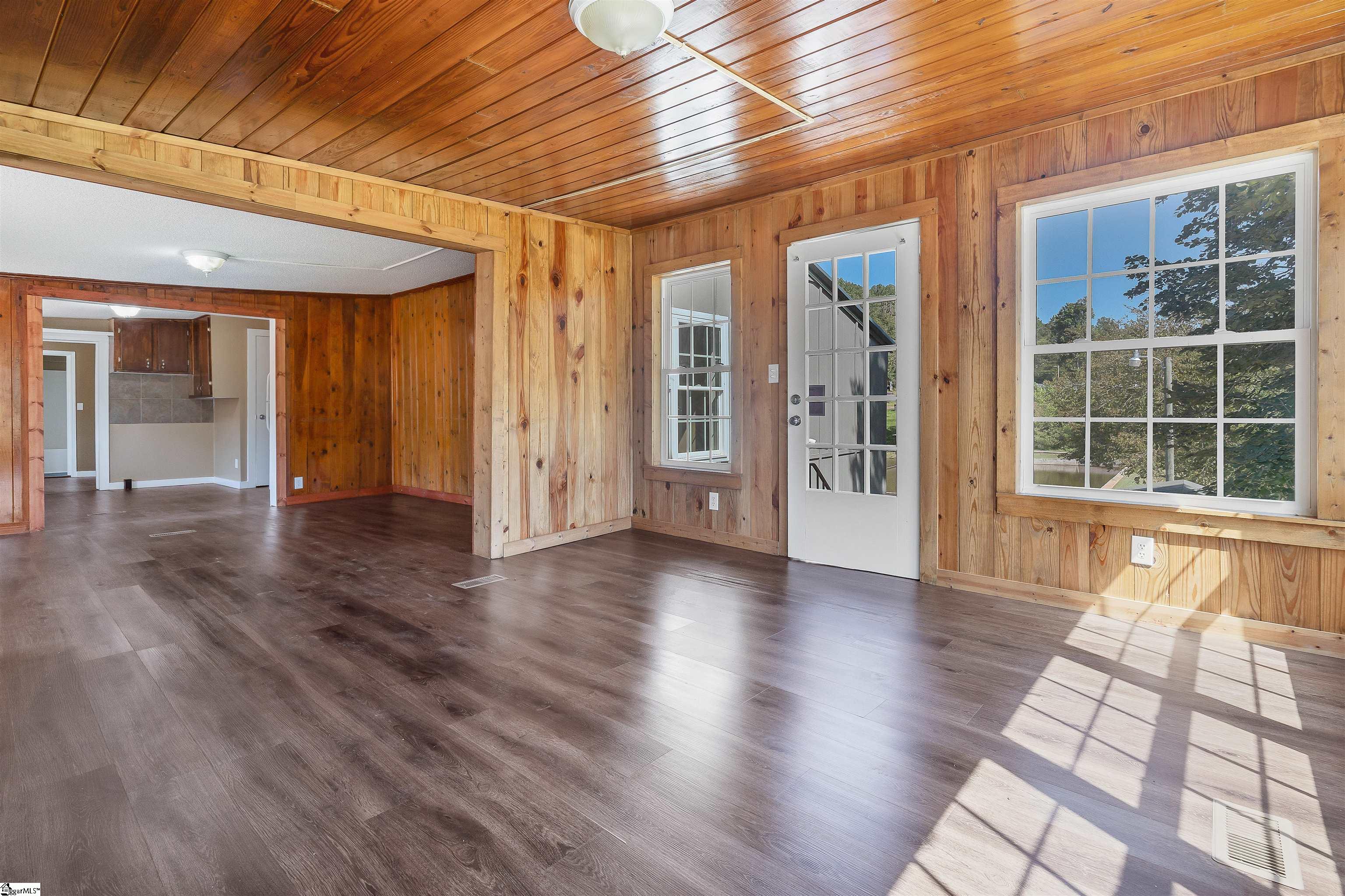 313 Laurel And Hardy Lake Road