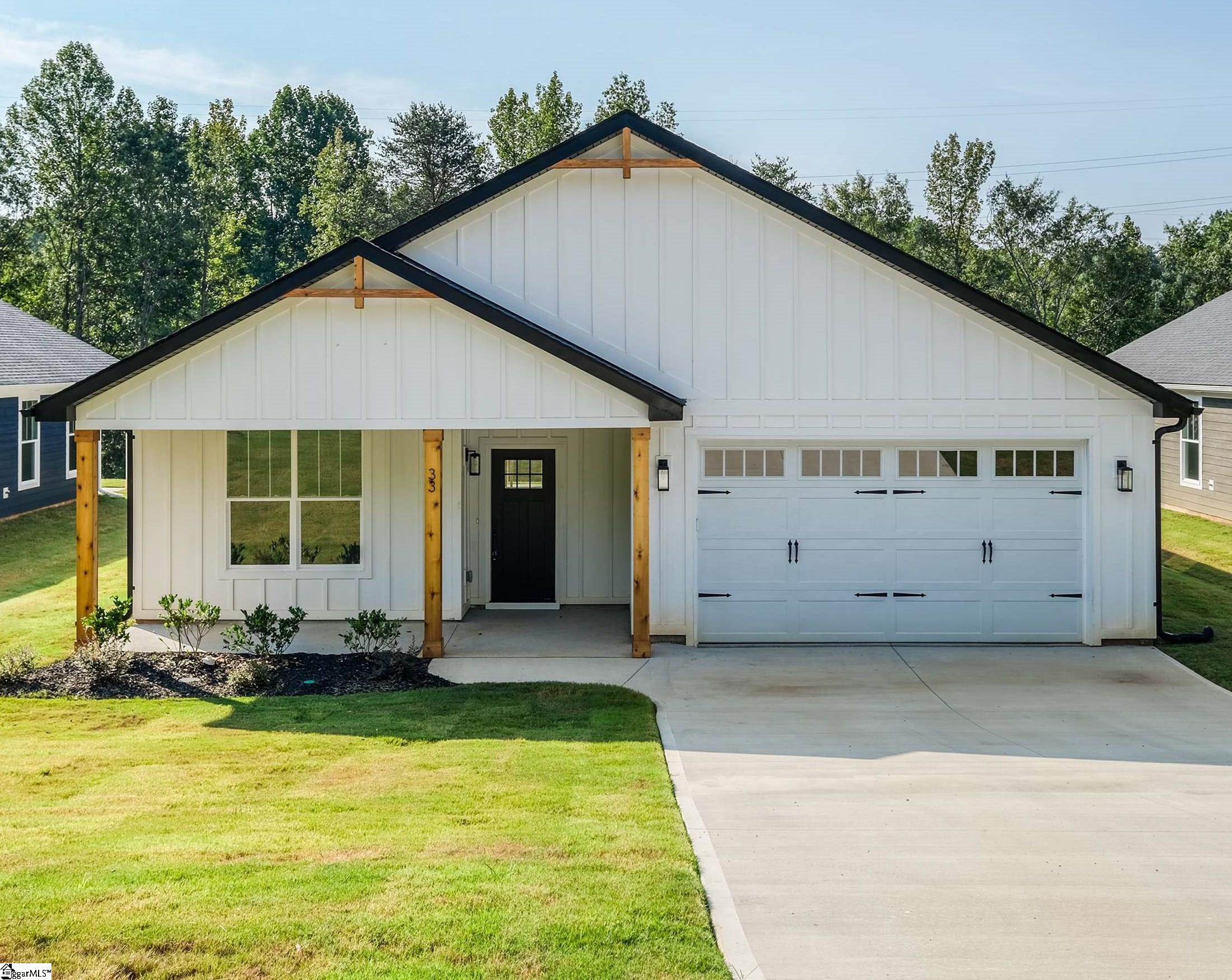 33 Lakeside Drive