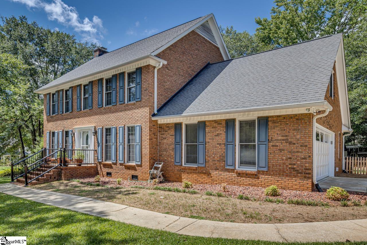 801 Hunters Hill Road
