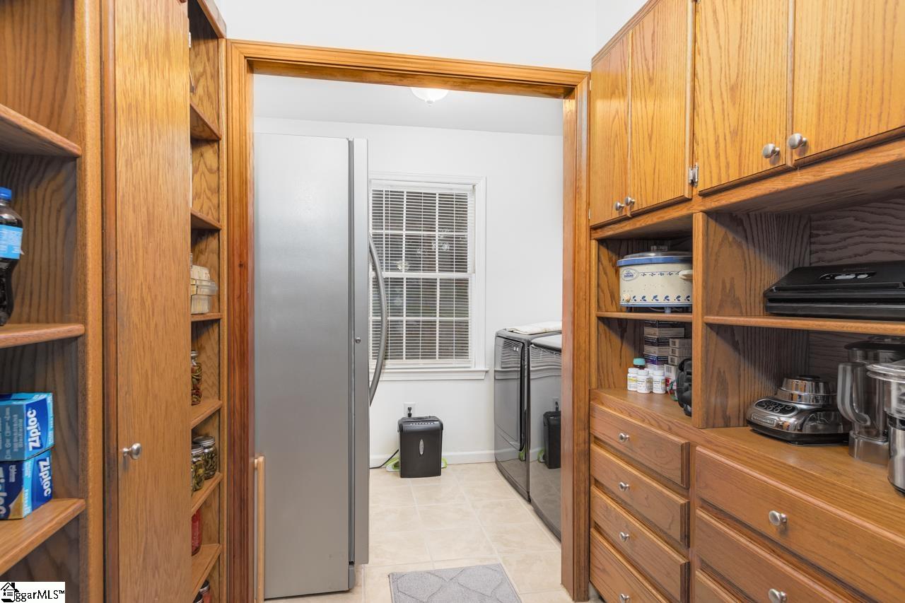 801 Hunters Hill Road