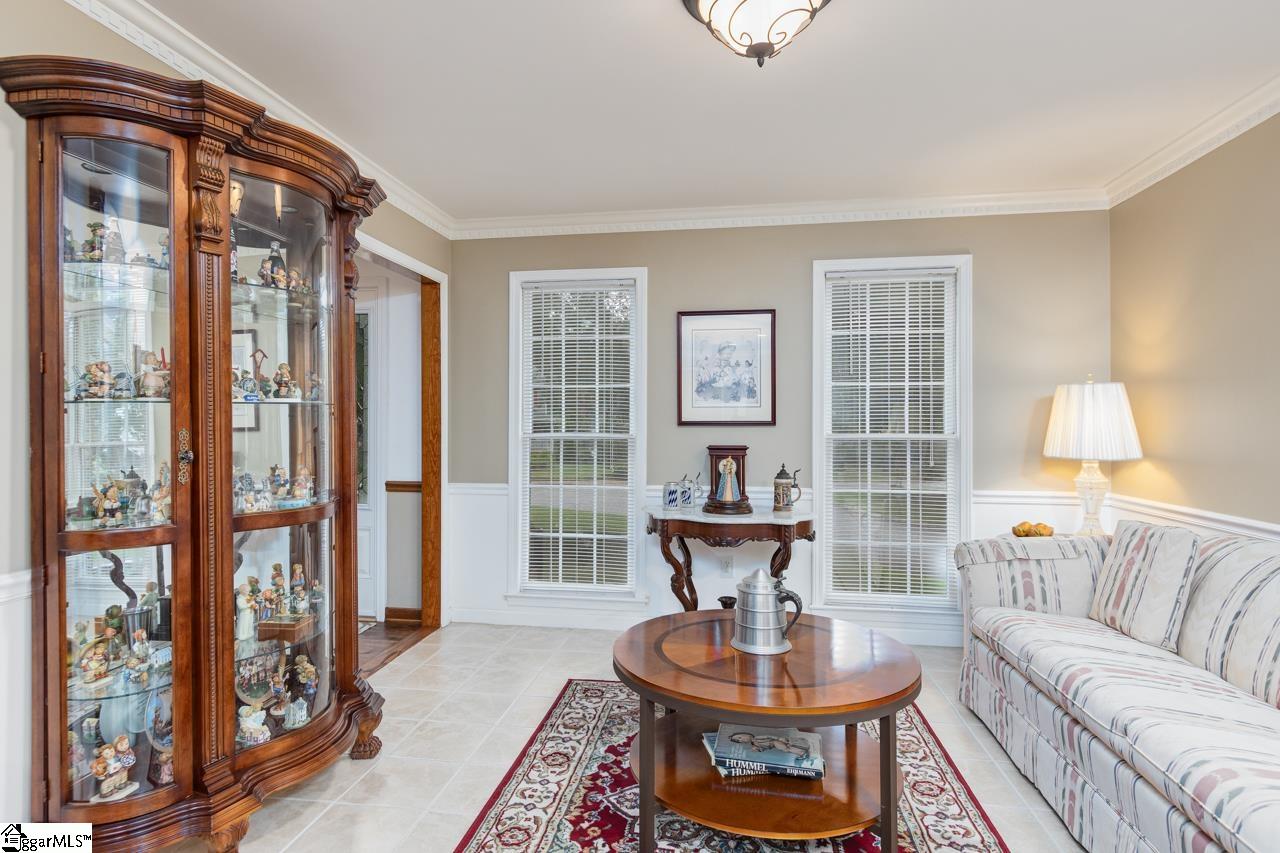 801 Hunters Hill Road