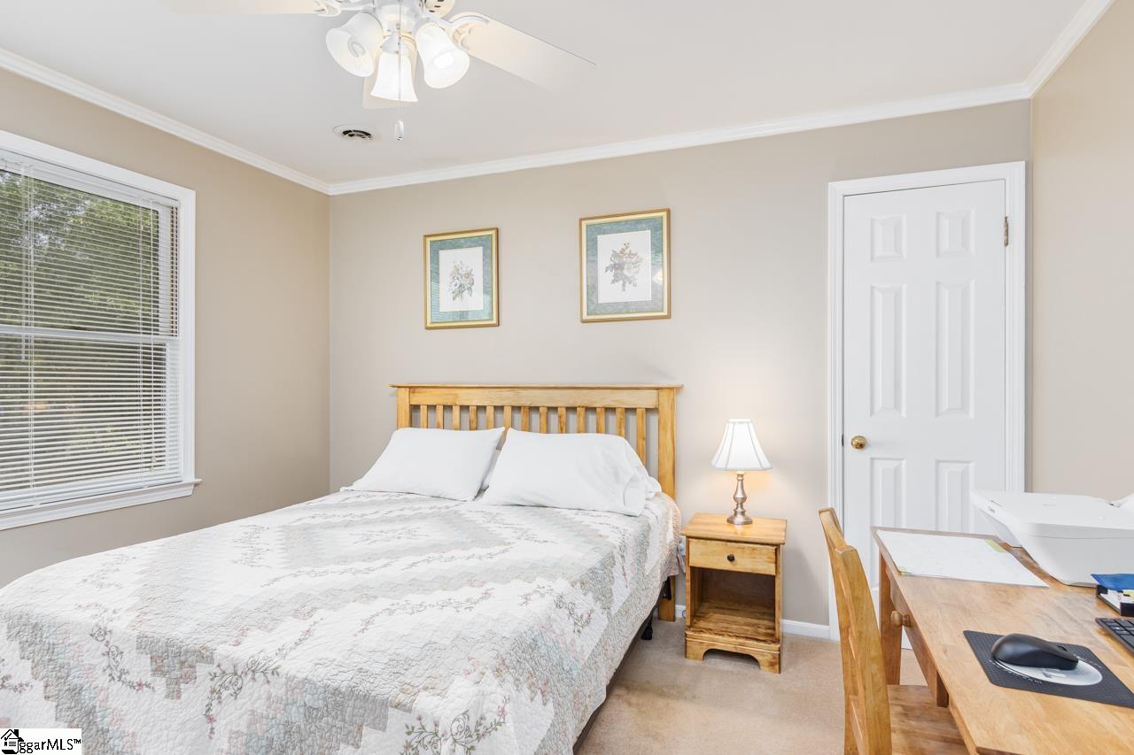 801 Hunters Hill Road