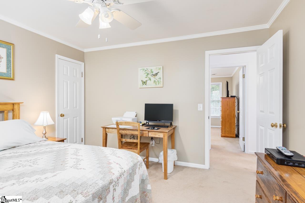 801 Hunters Hill Road