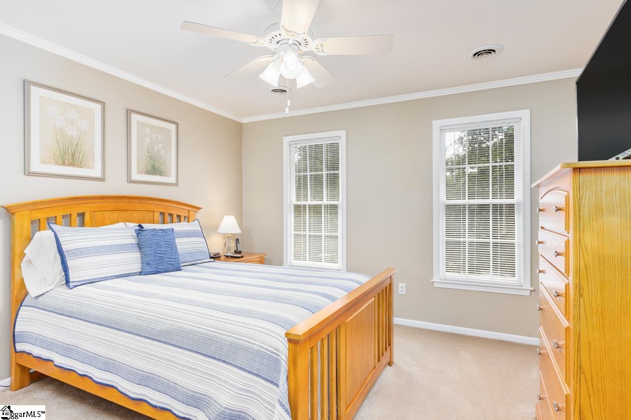 801 Hunters Hill Road