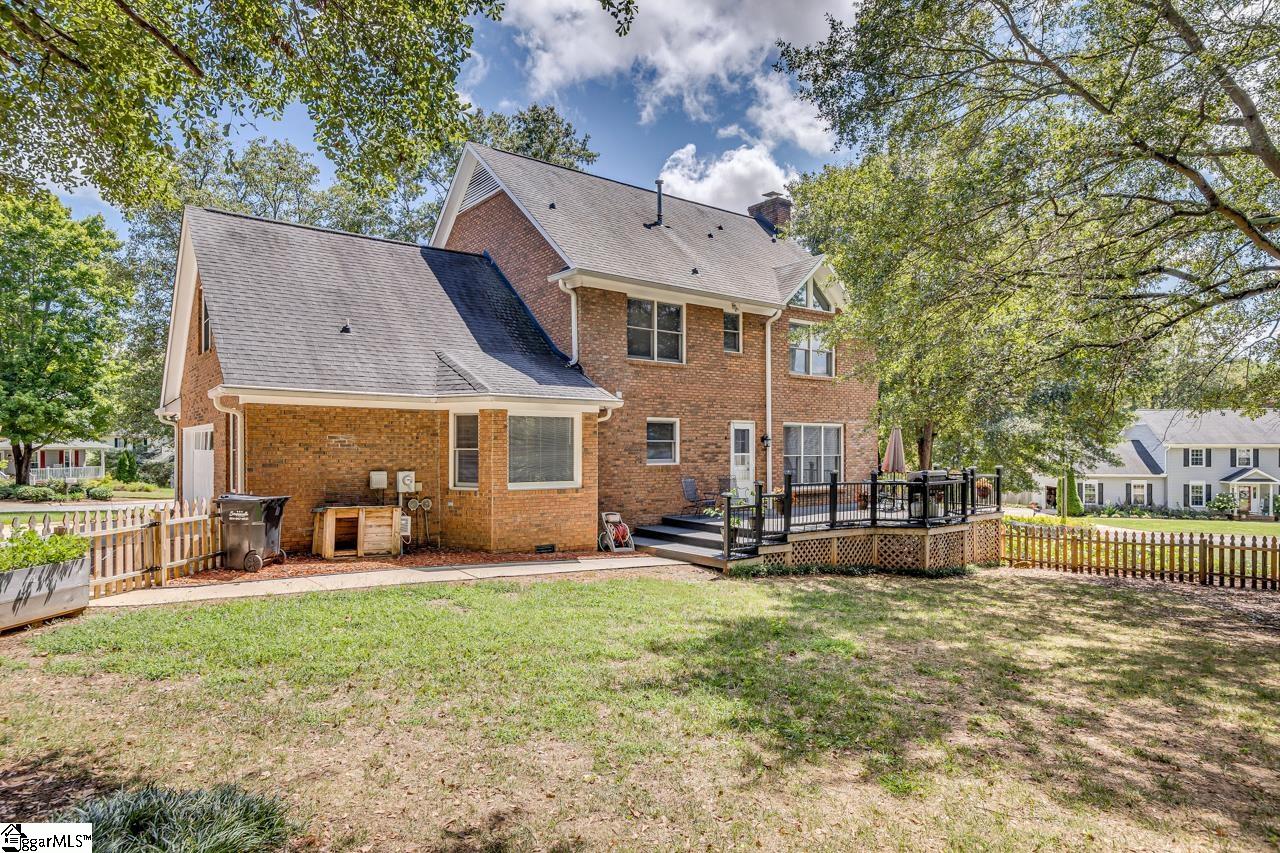 801 Hunters Hill Road