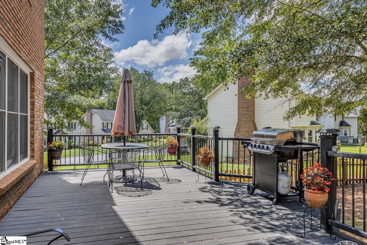 801 Hunters Hill Road