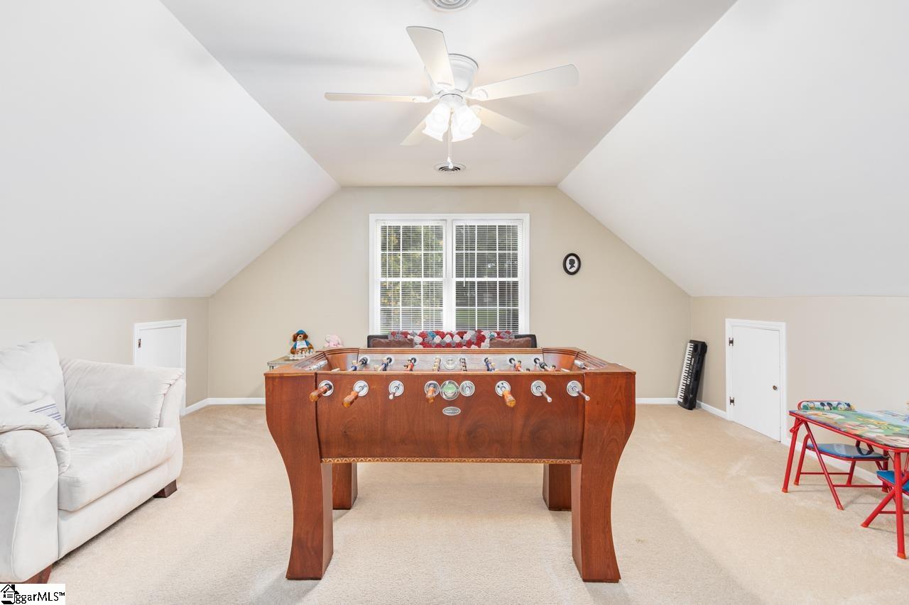 801 Hunters Hill Road