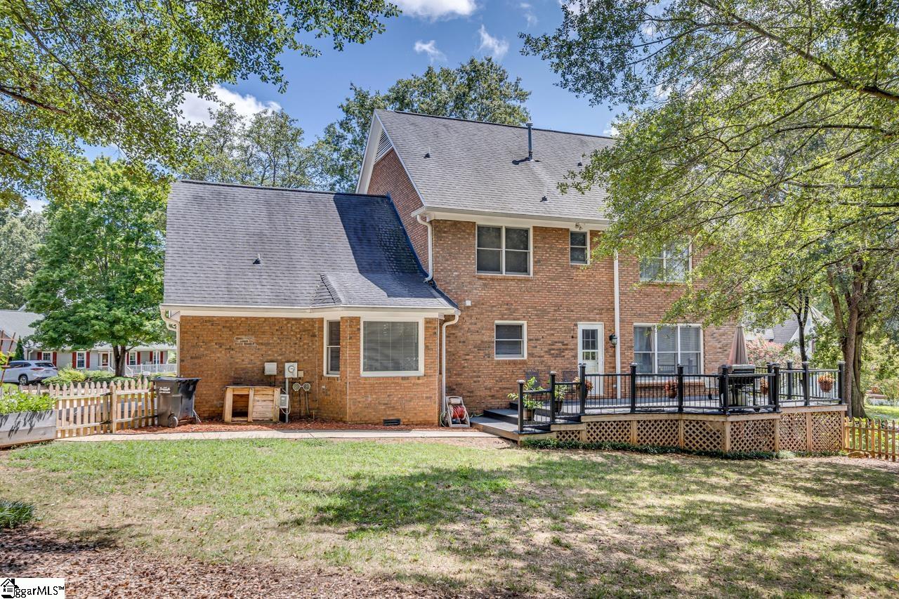 801 Hunters Hill Road