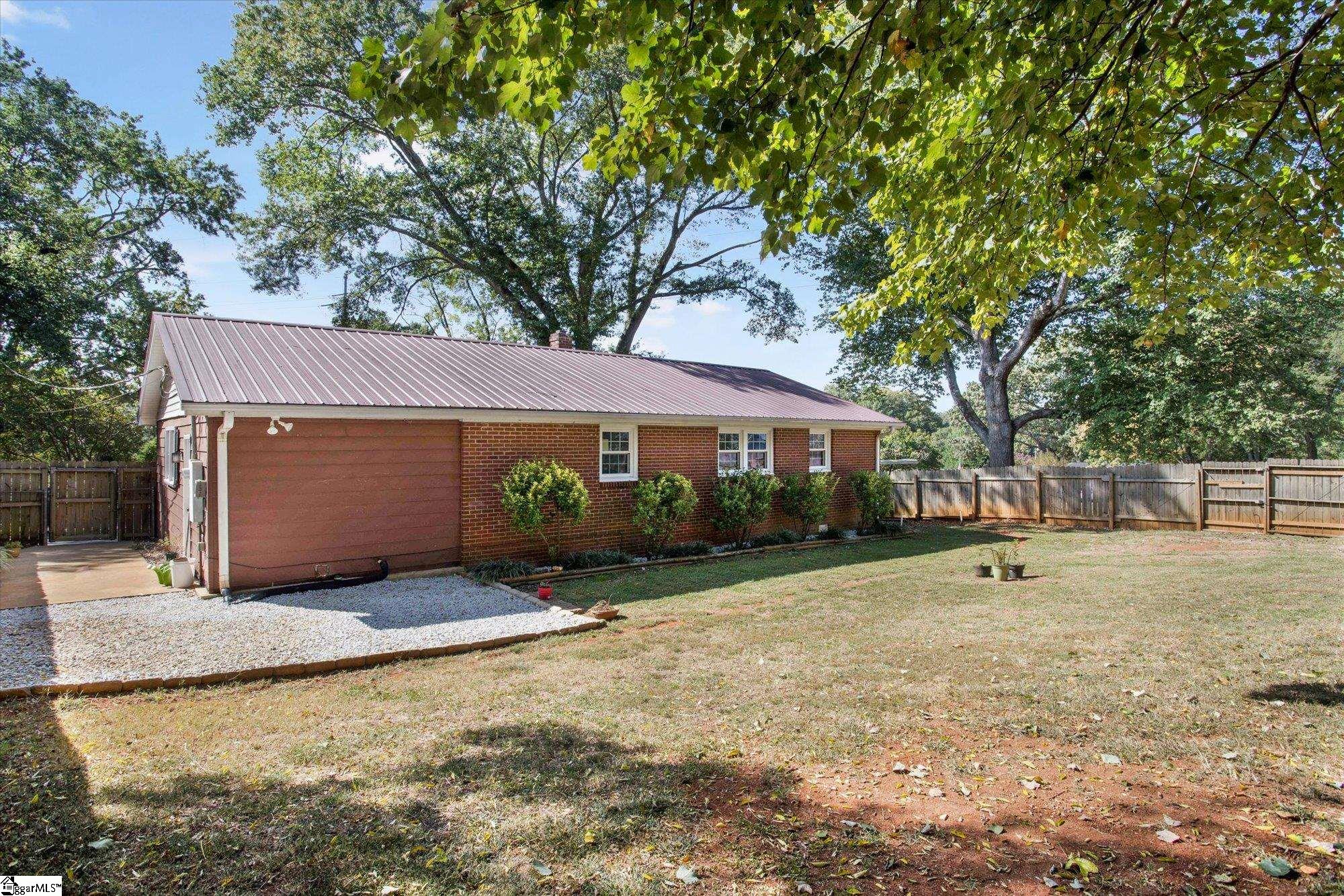 9 El Paso Drive