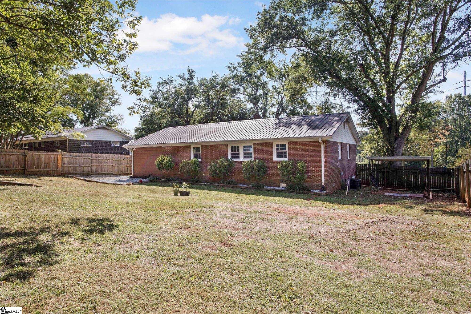9 El Paso Drive