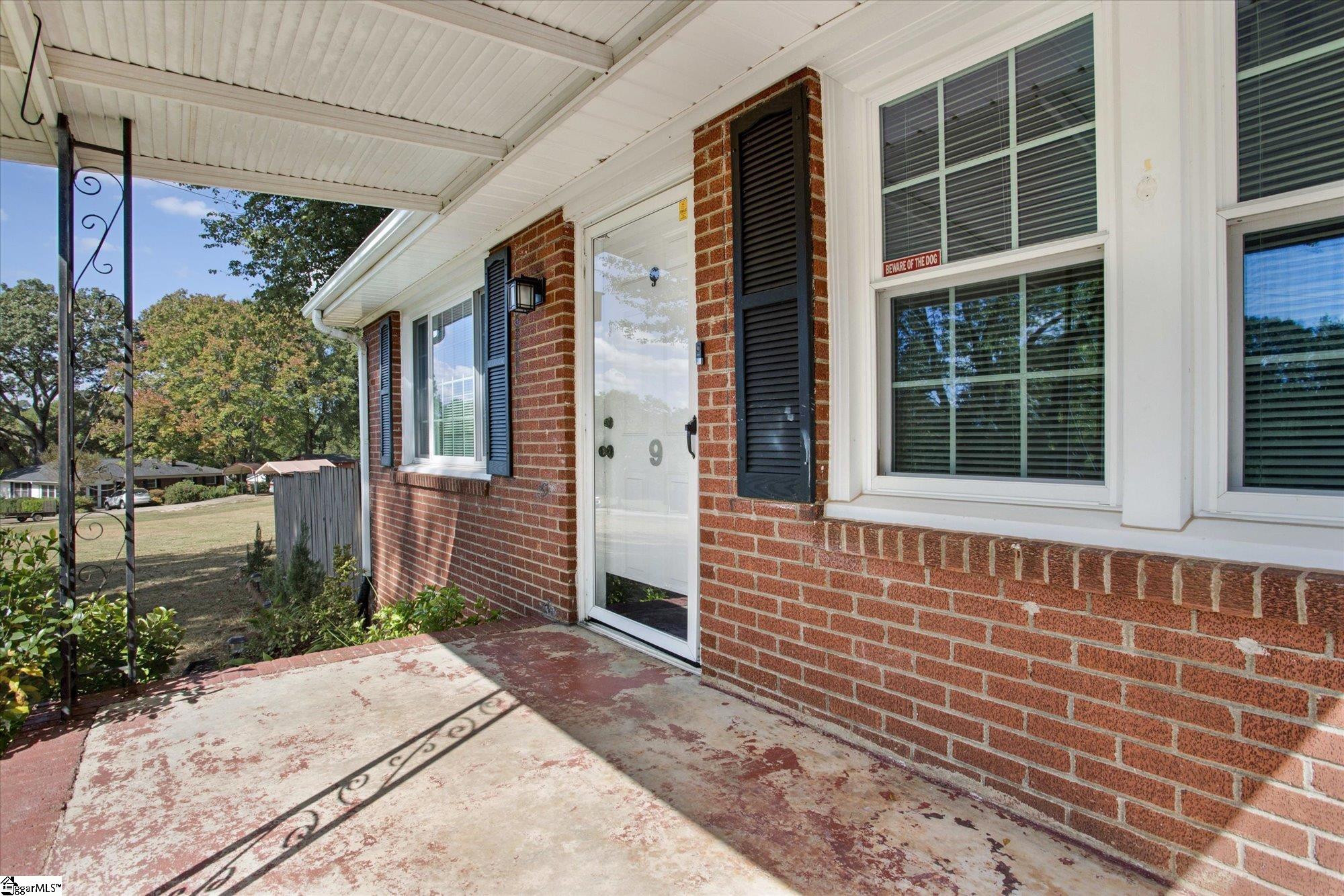 9 El Paso Drive