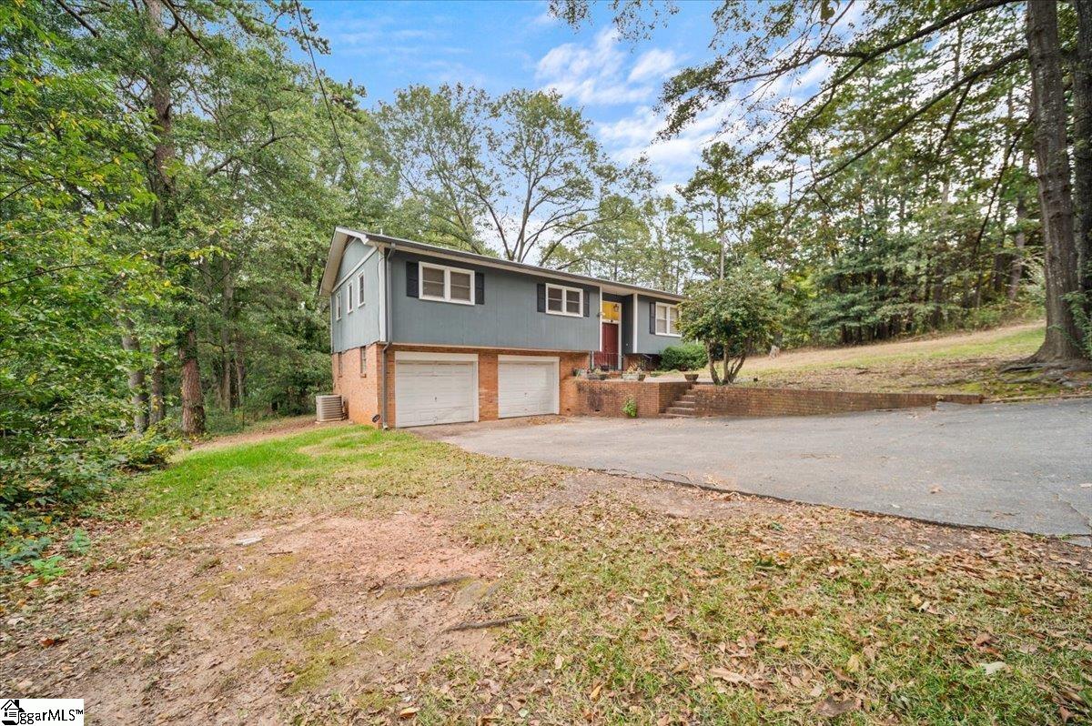 112 Woodmont Circle