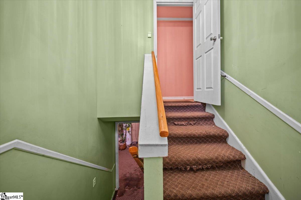 112 Woodmont Circle