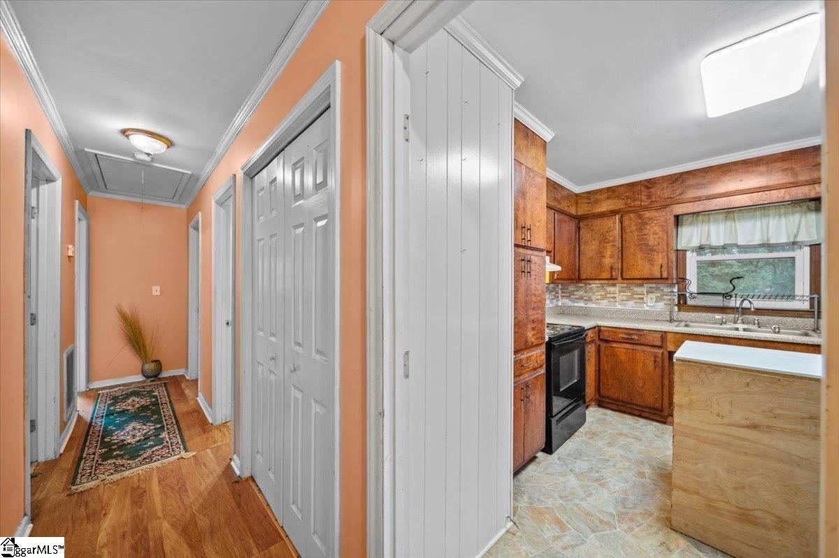 112 Woodmont Circle
