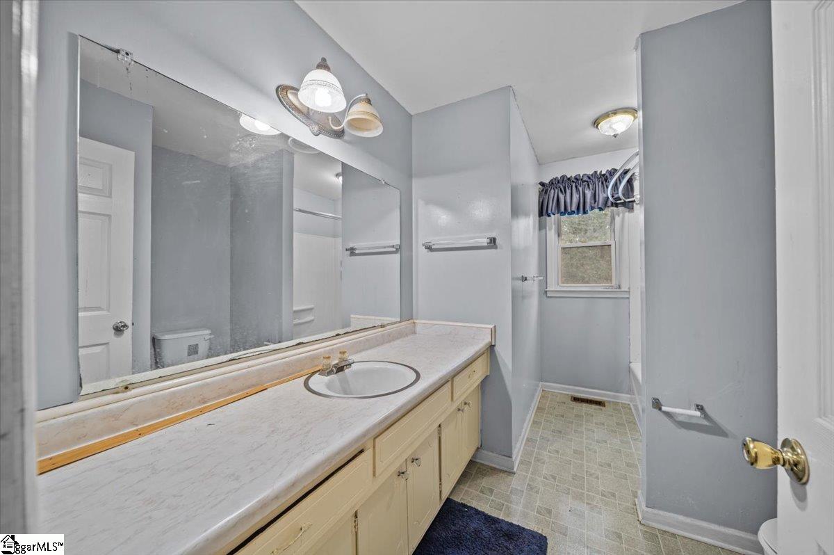112 Woodmont Circle