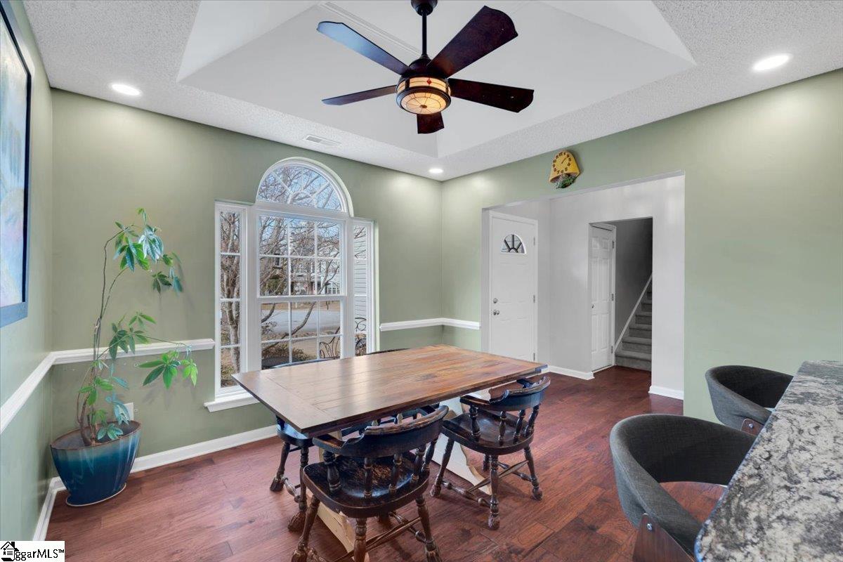 8 Palisades Way