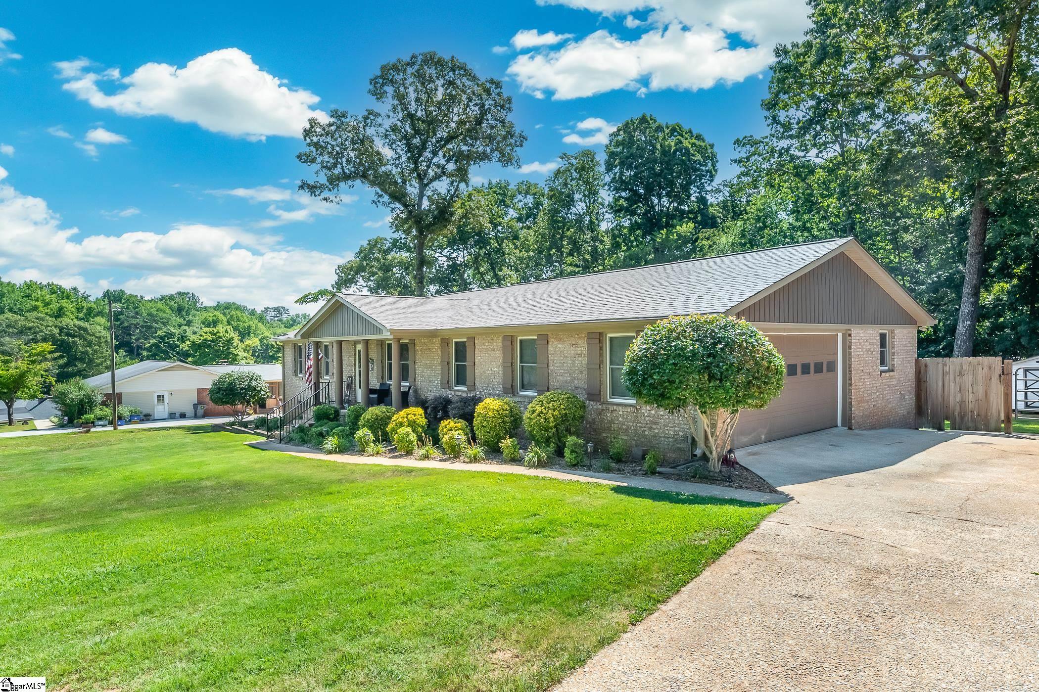 305 Dellwood Drive