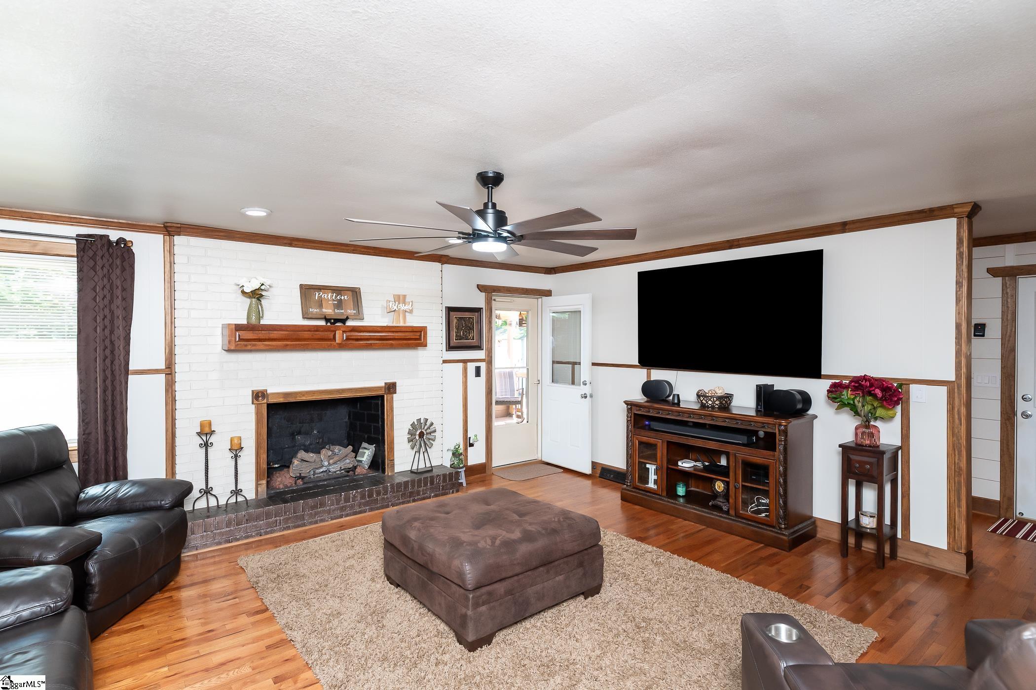 305 Dellwood Drive