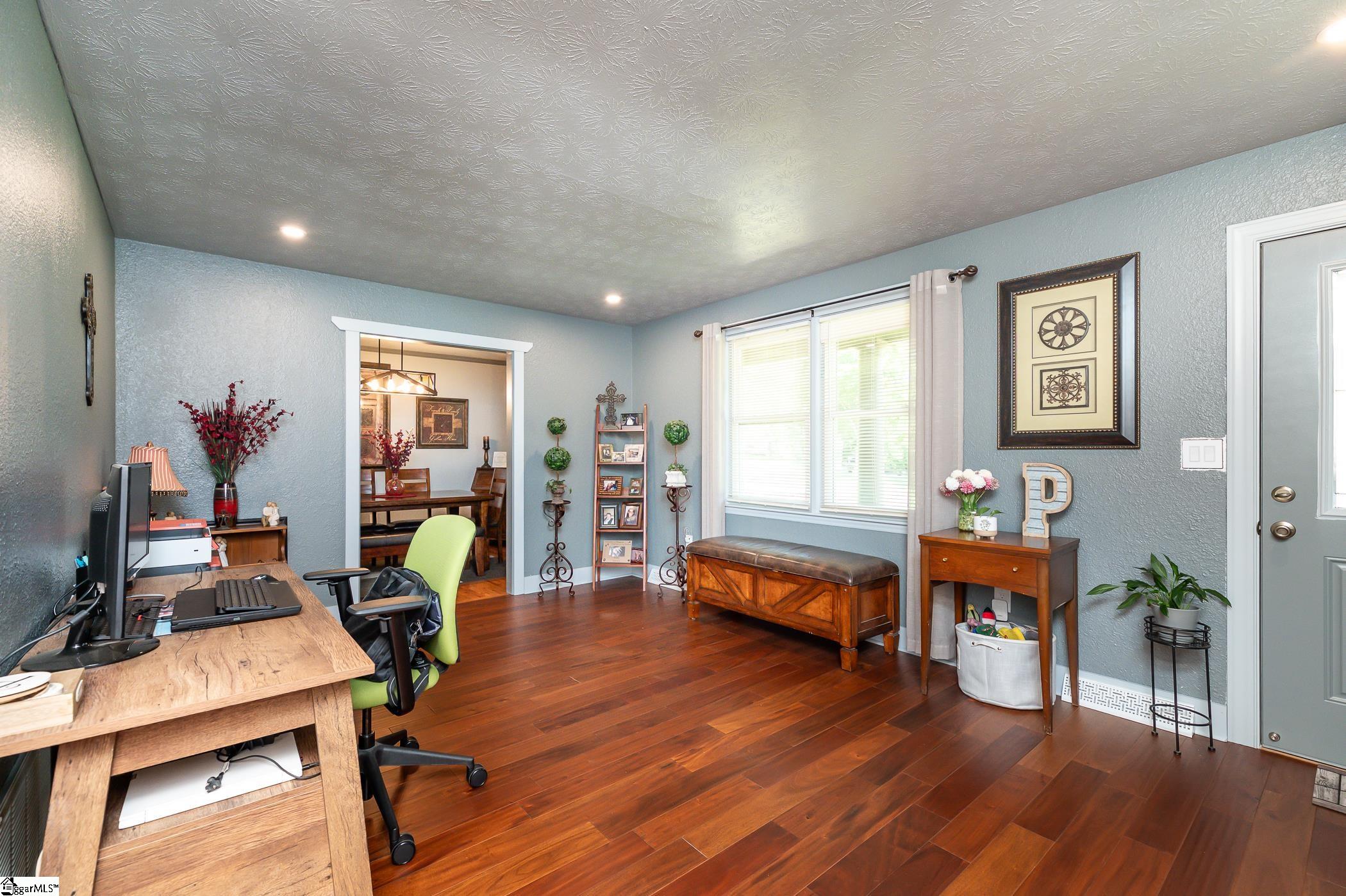 305 Dellwood Drive