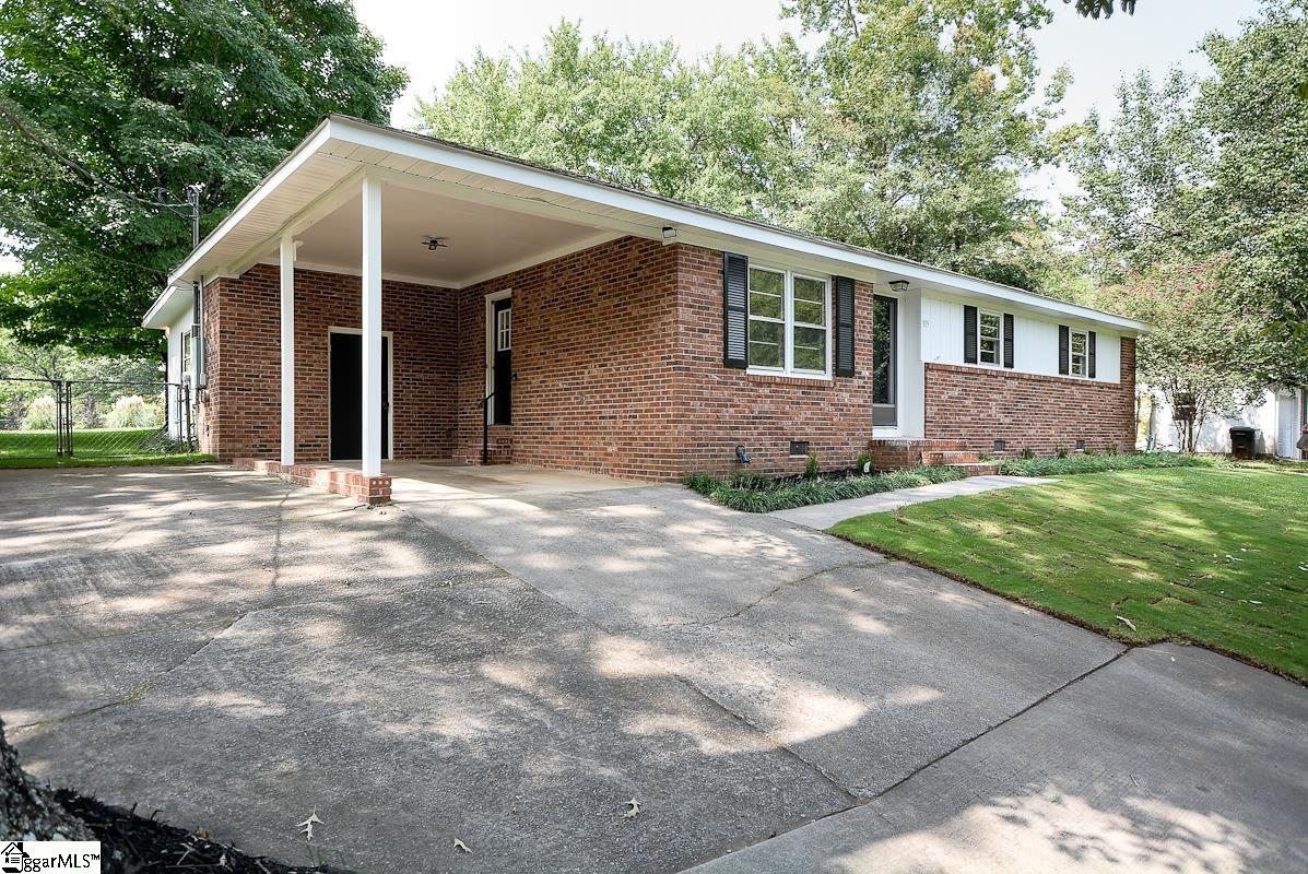 315 Pinnacle Drive