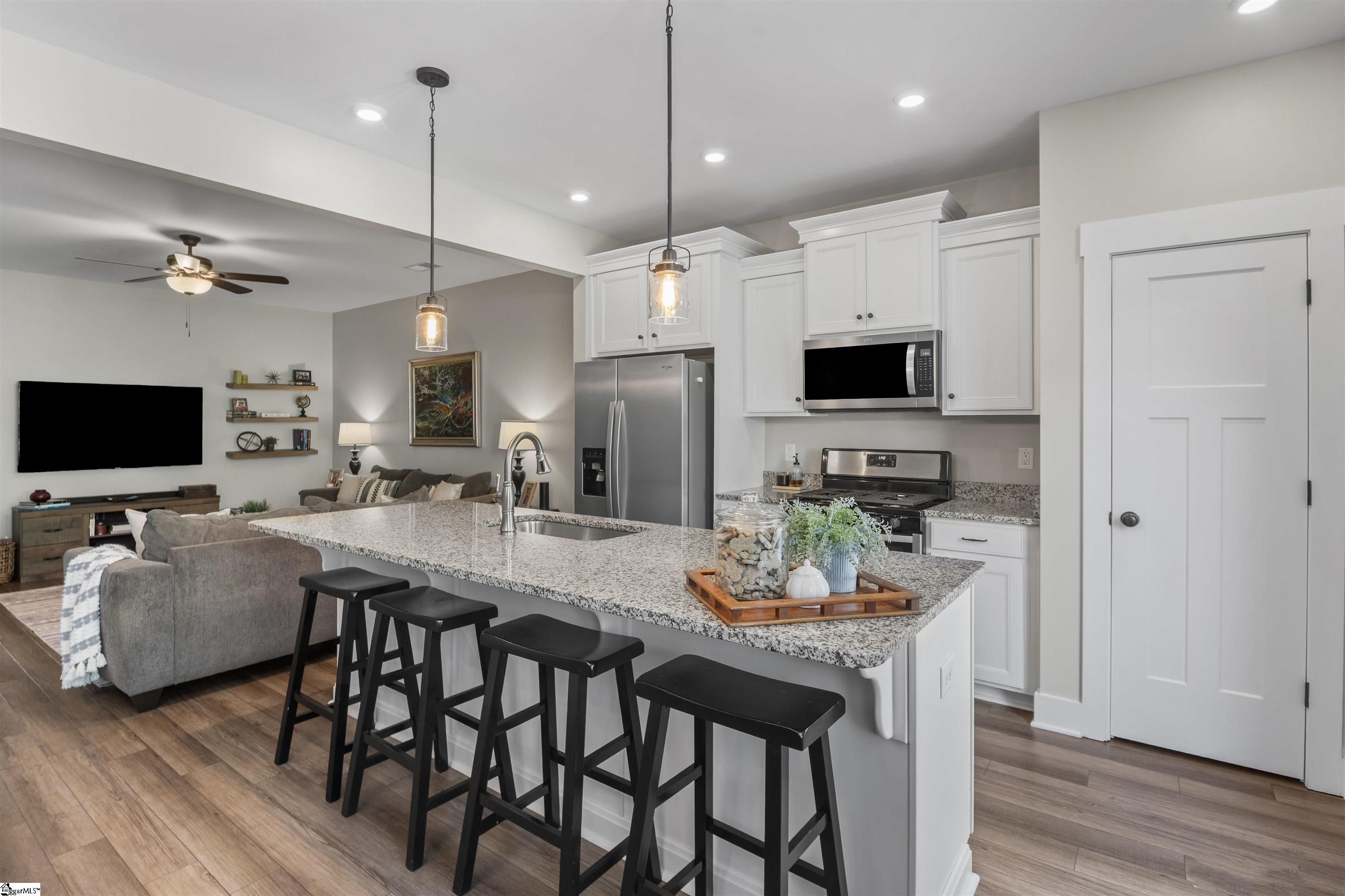 15 Meteora Way
