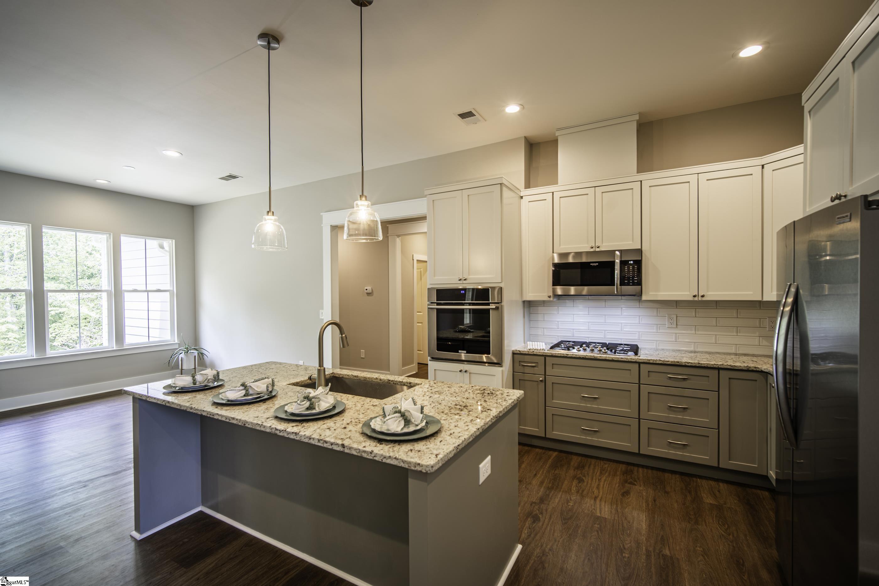 221 Wood River Way