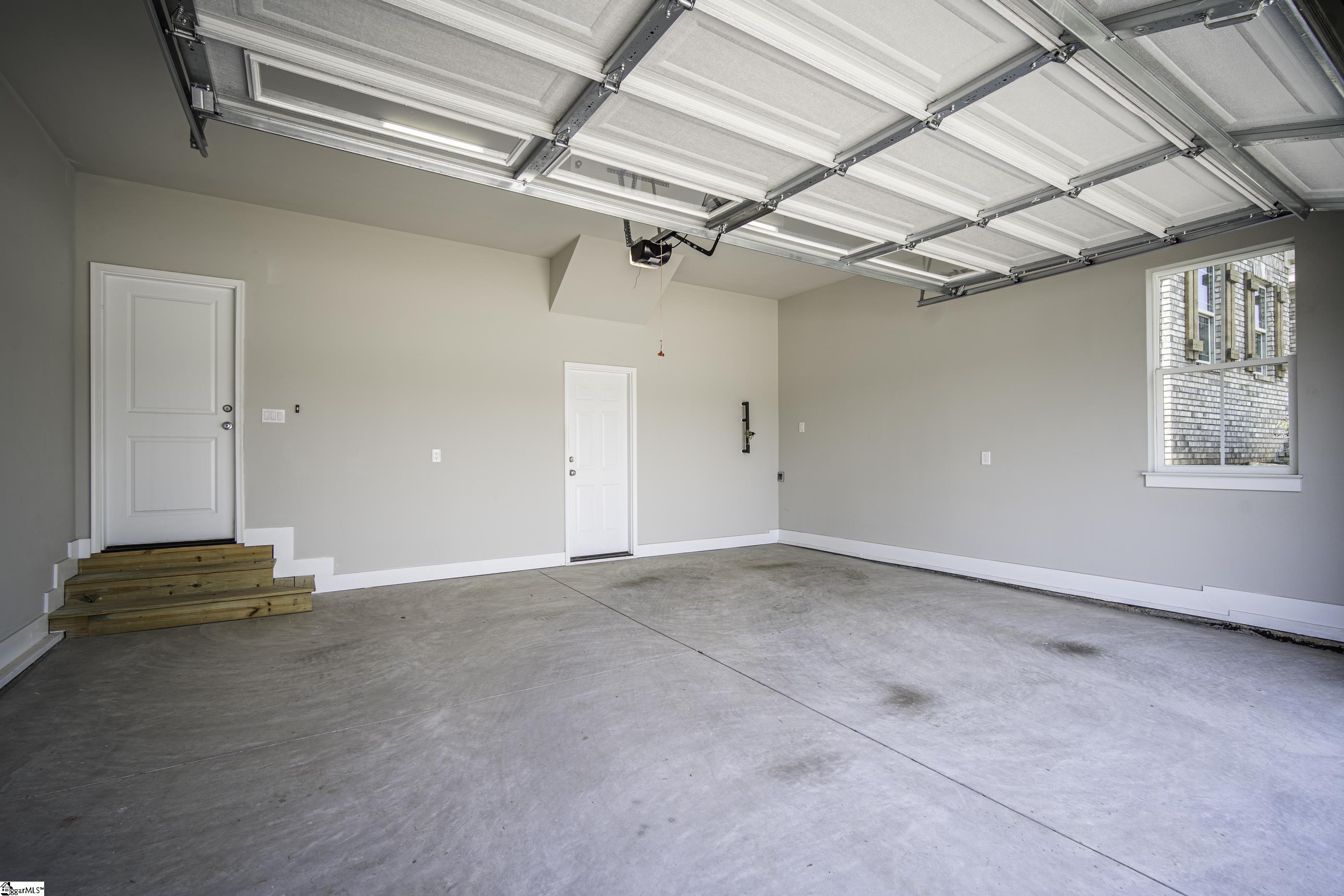 221 Wood River Way