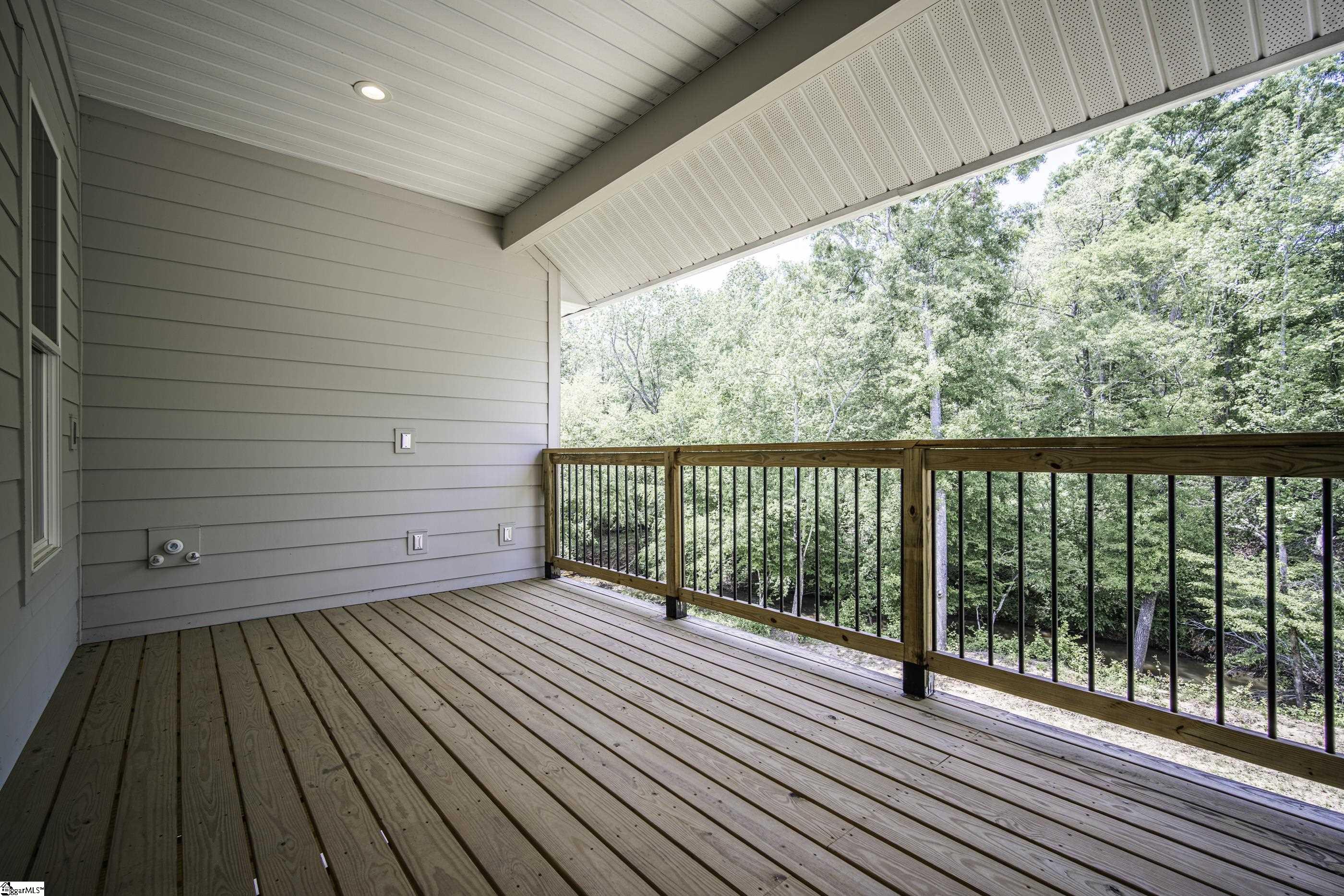 221 Wood River Way