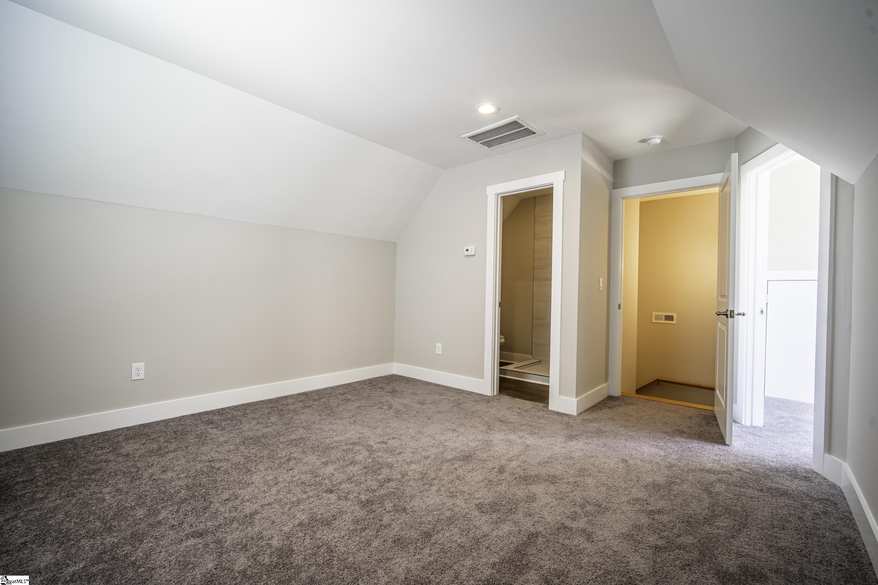 221 Wood River Way