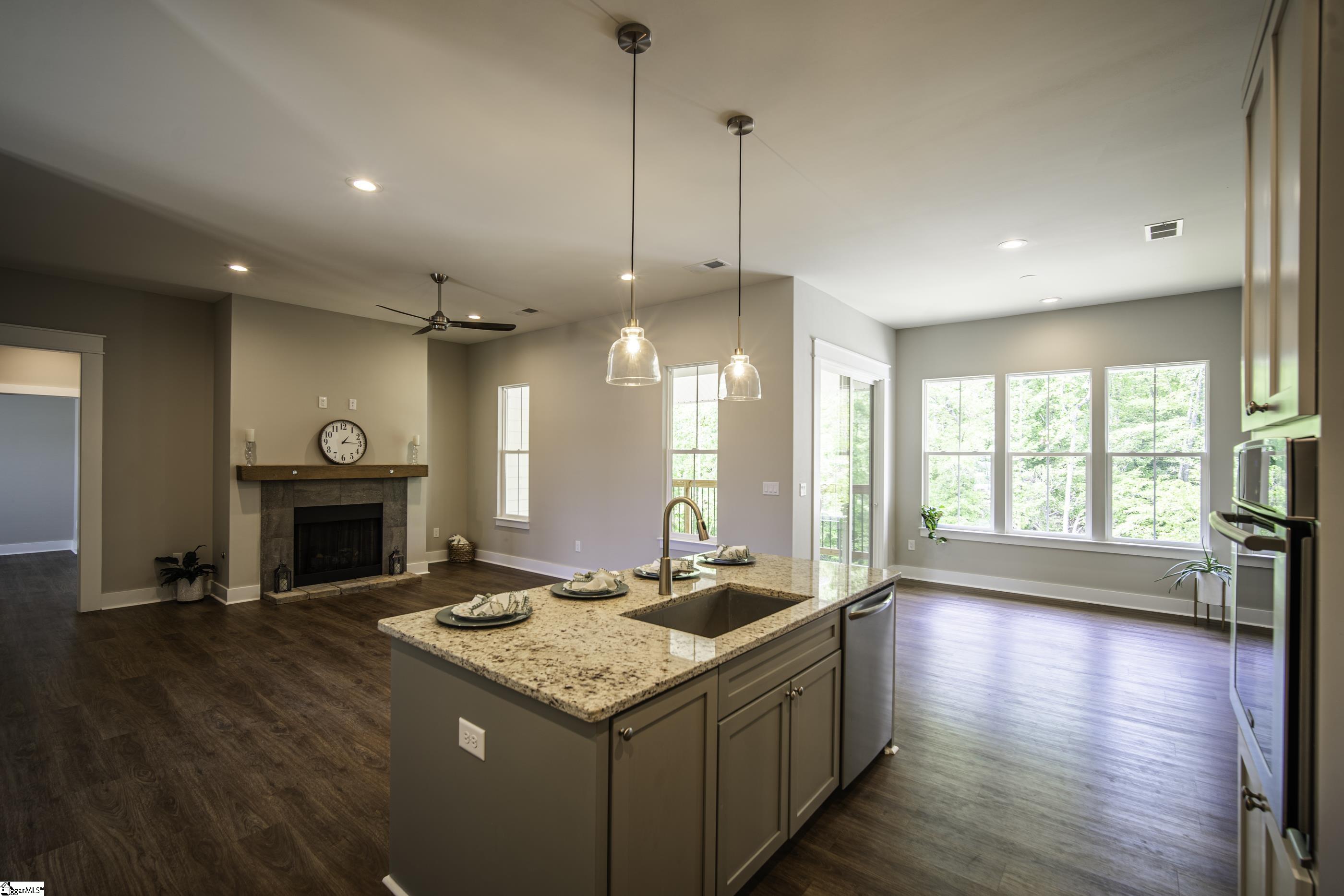221 Wood River Way