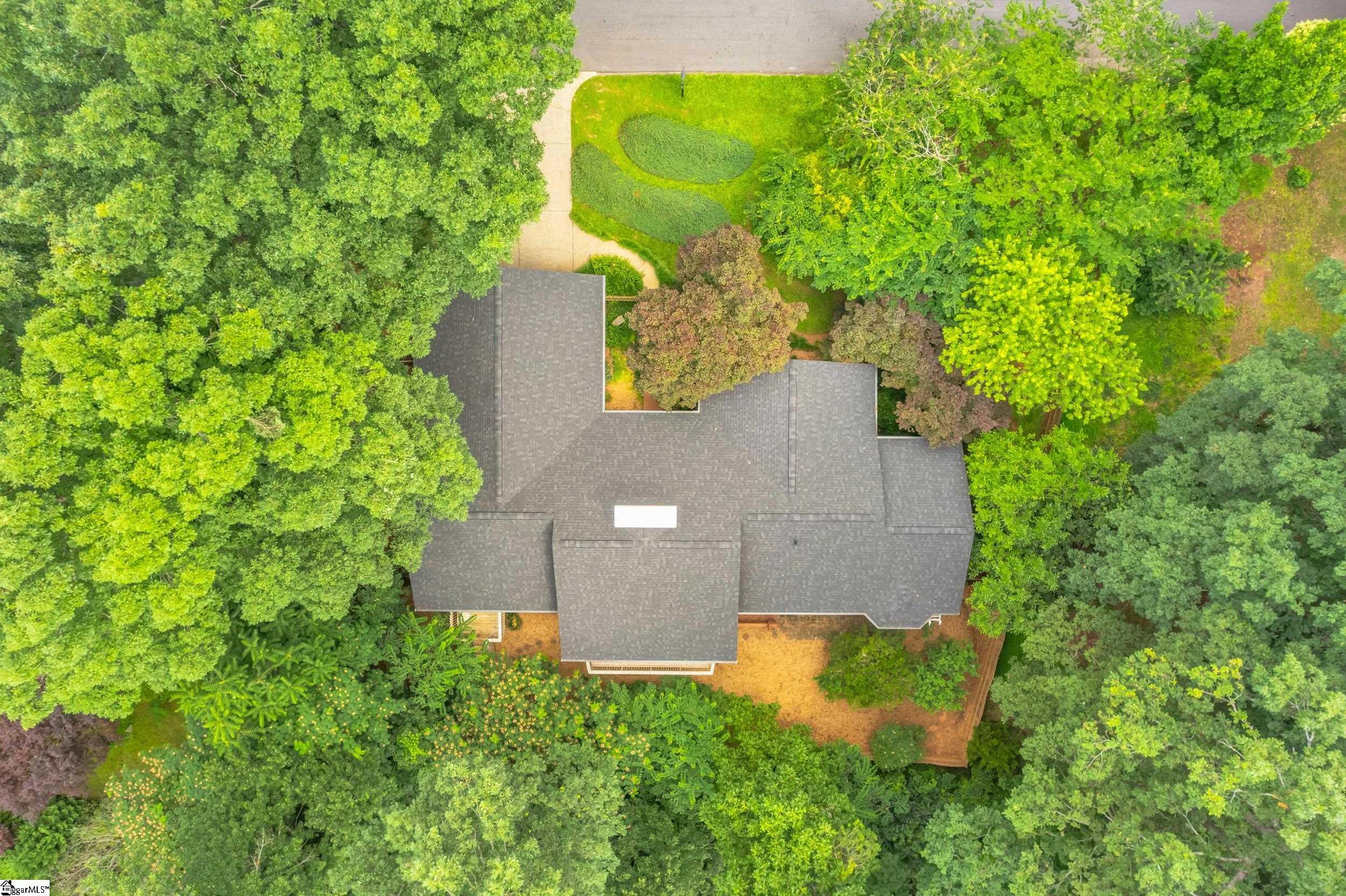 207 Ashford Avenue