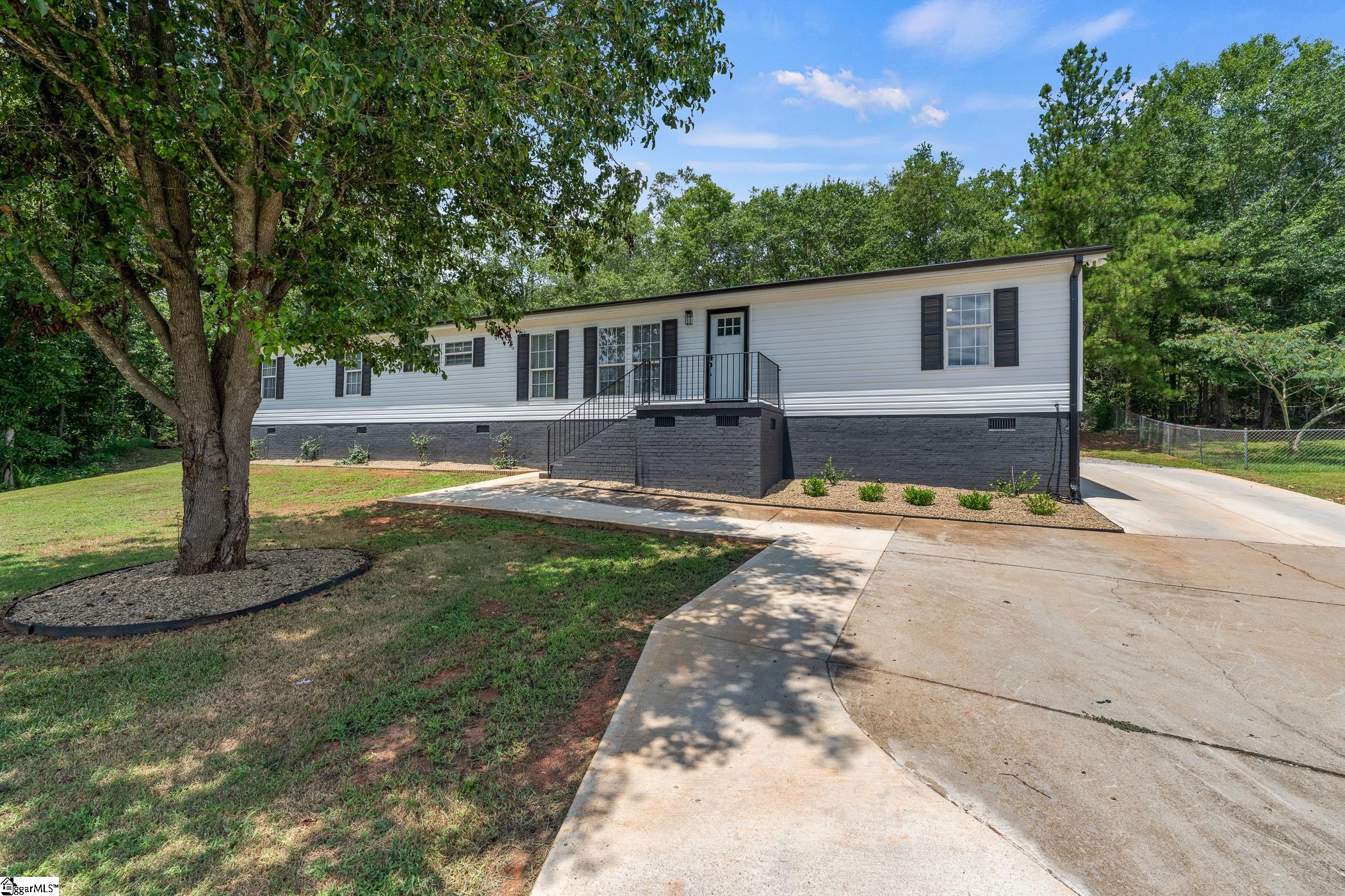 216 Creekstone Drive