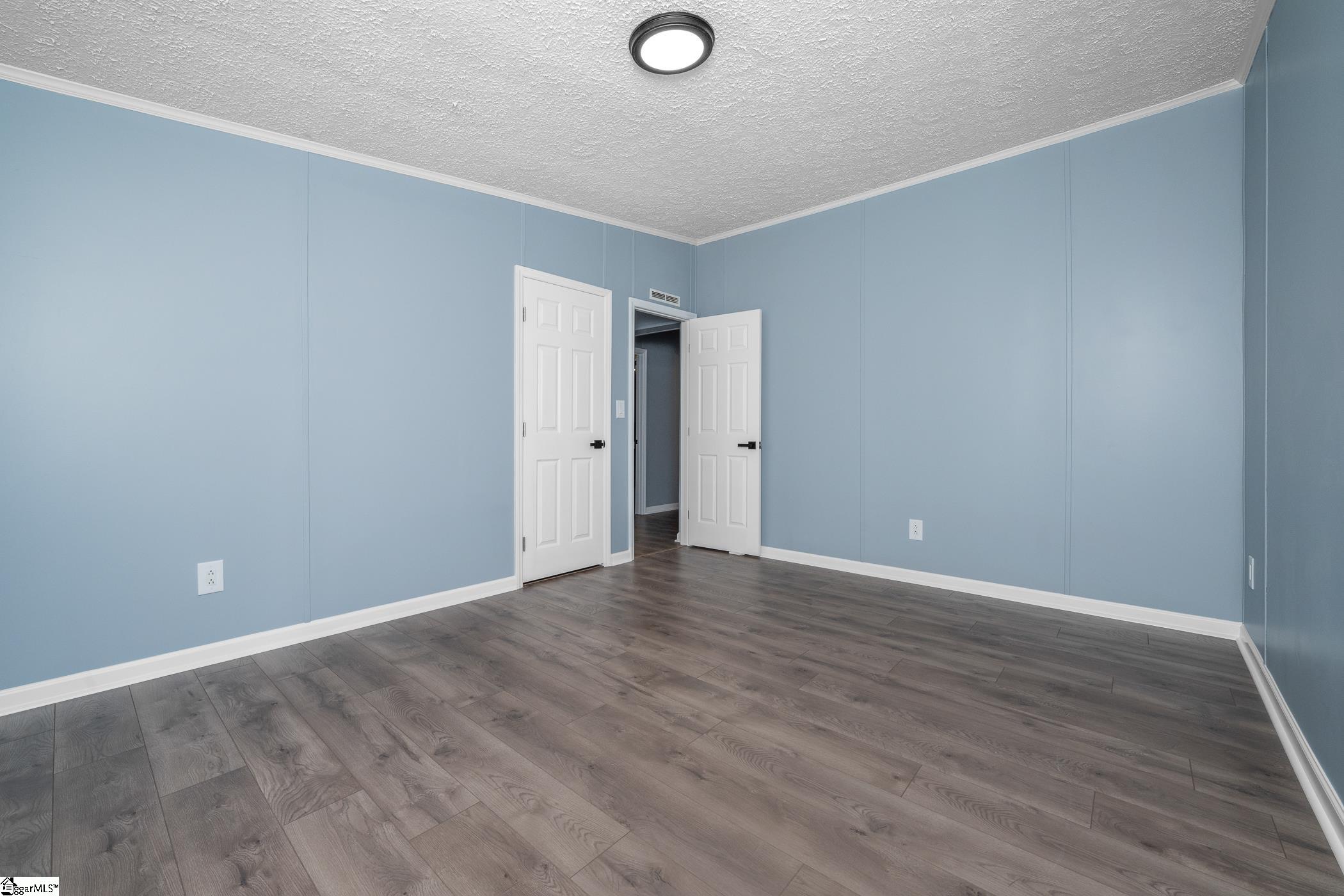 216 Creekstone Drive