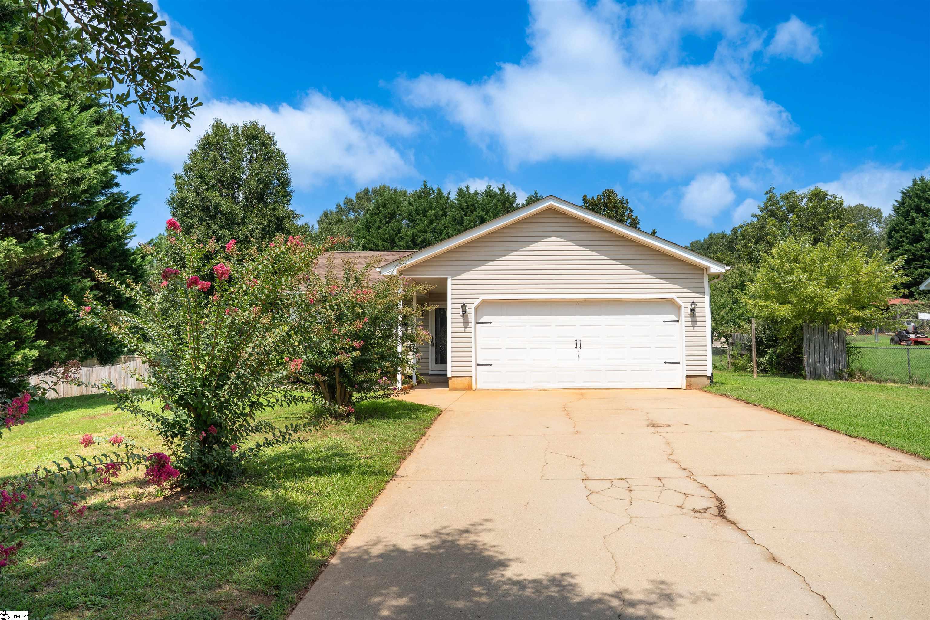 15 Becky Gibson Road, Greer