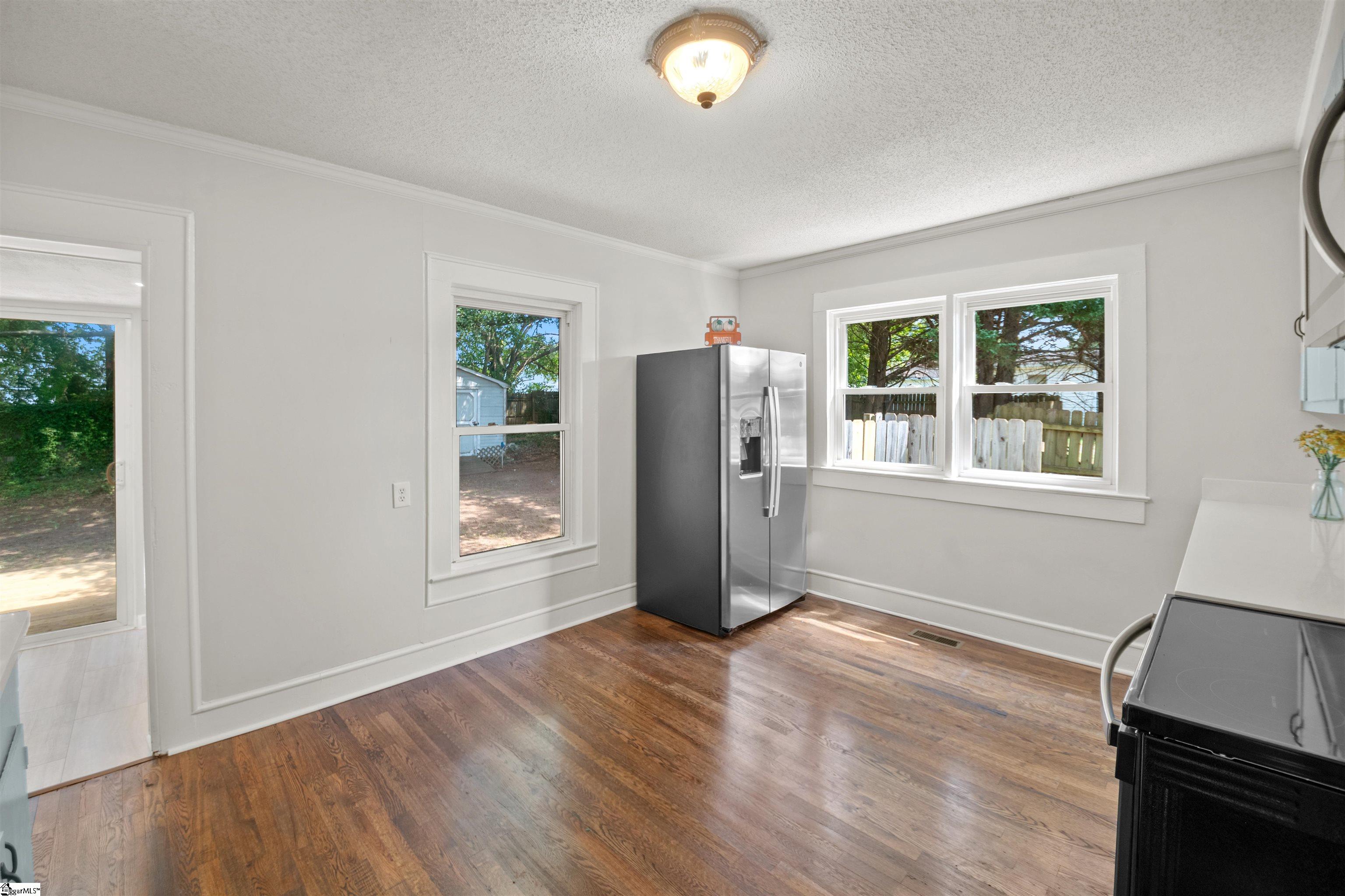 305 S 6th Street, Easley