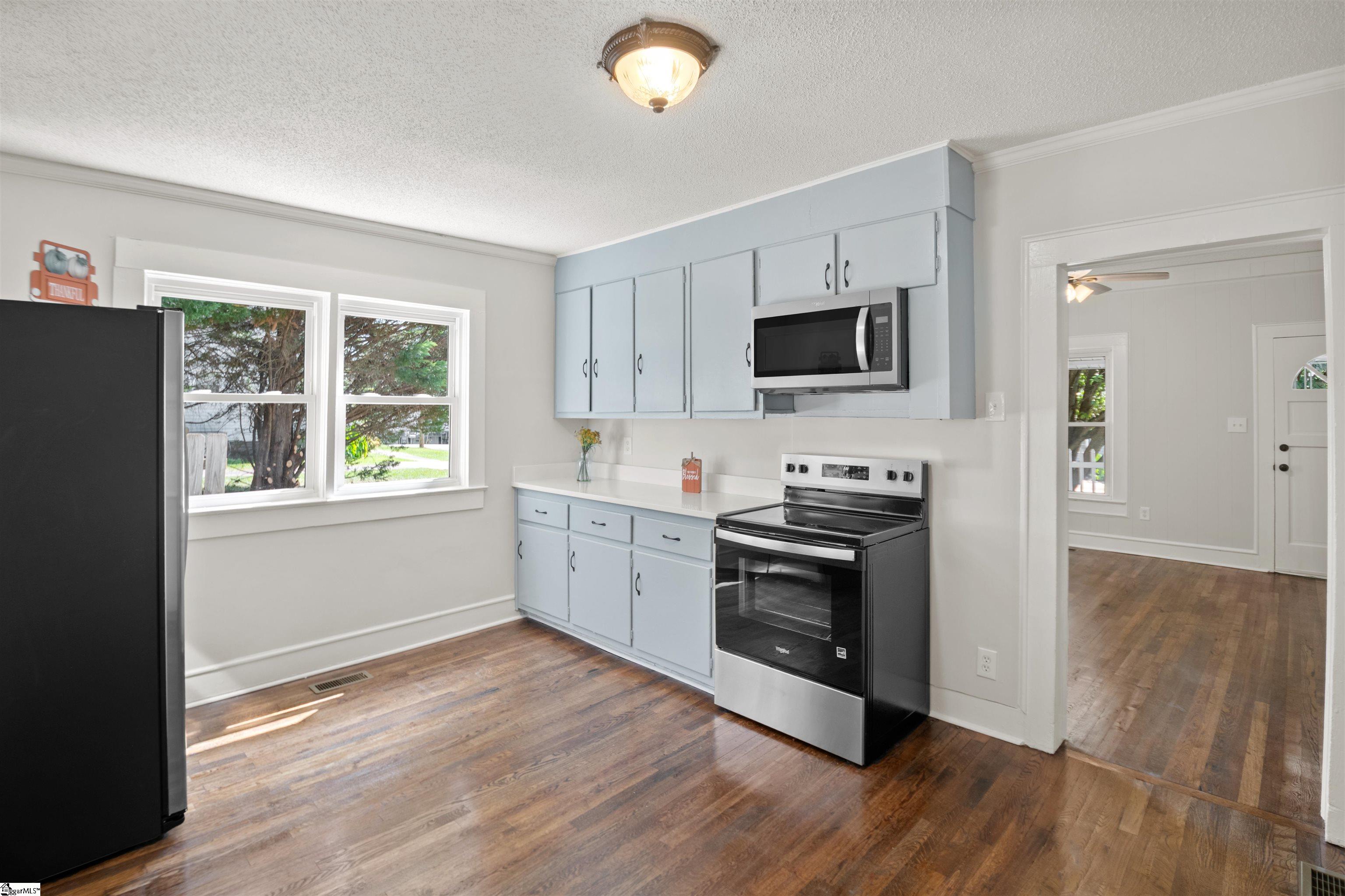 305 S 6th Street, Easley