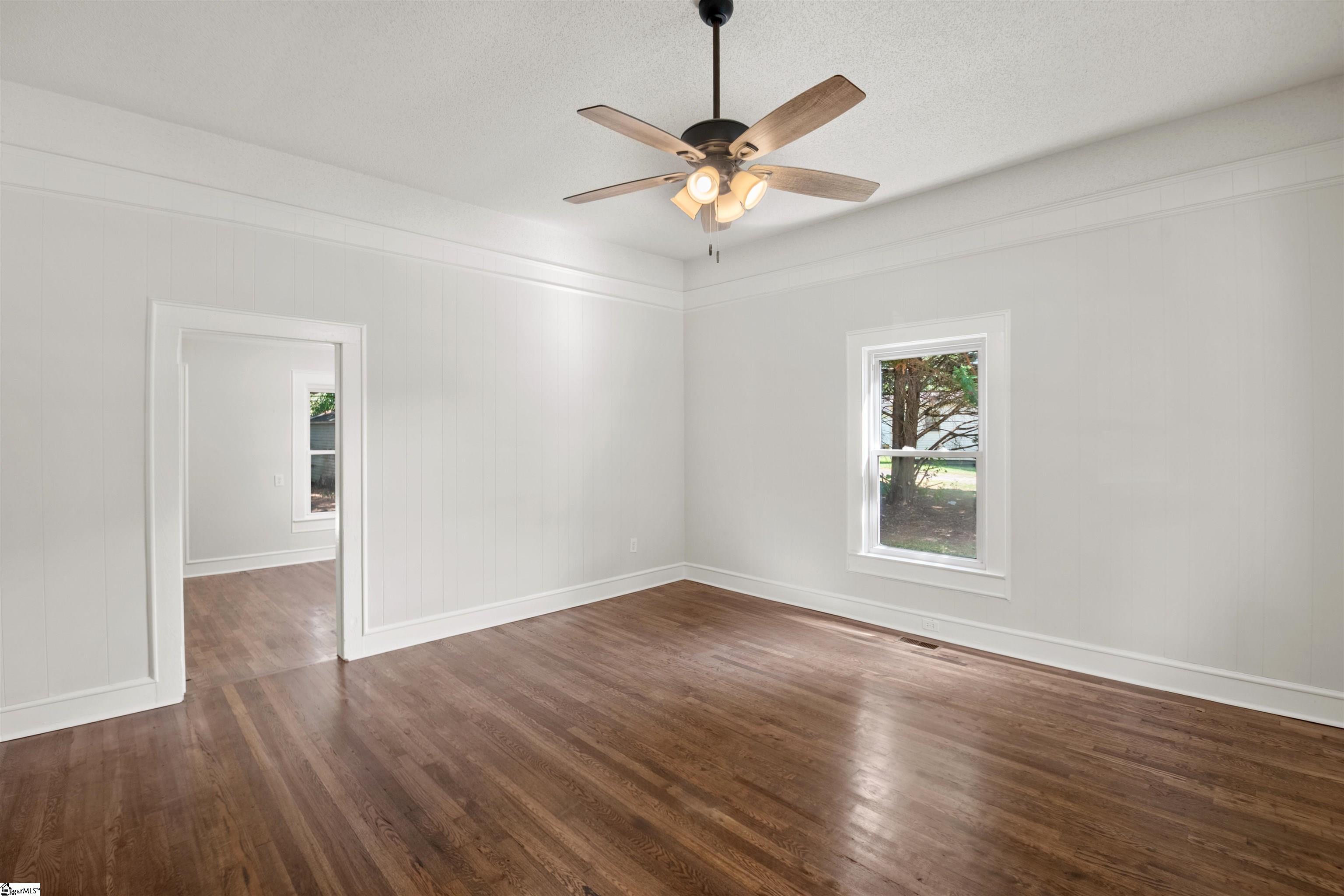 305 S 6th Street, Easley