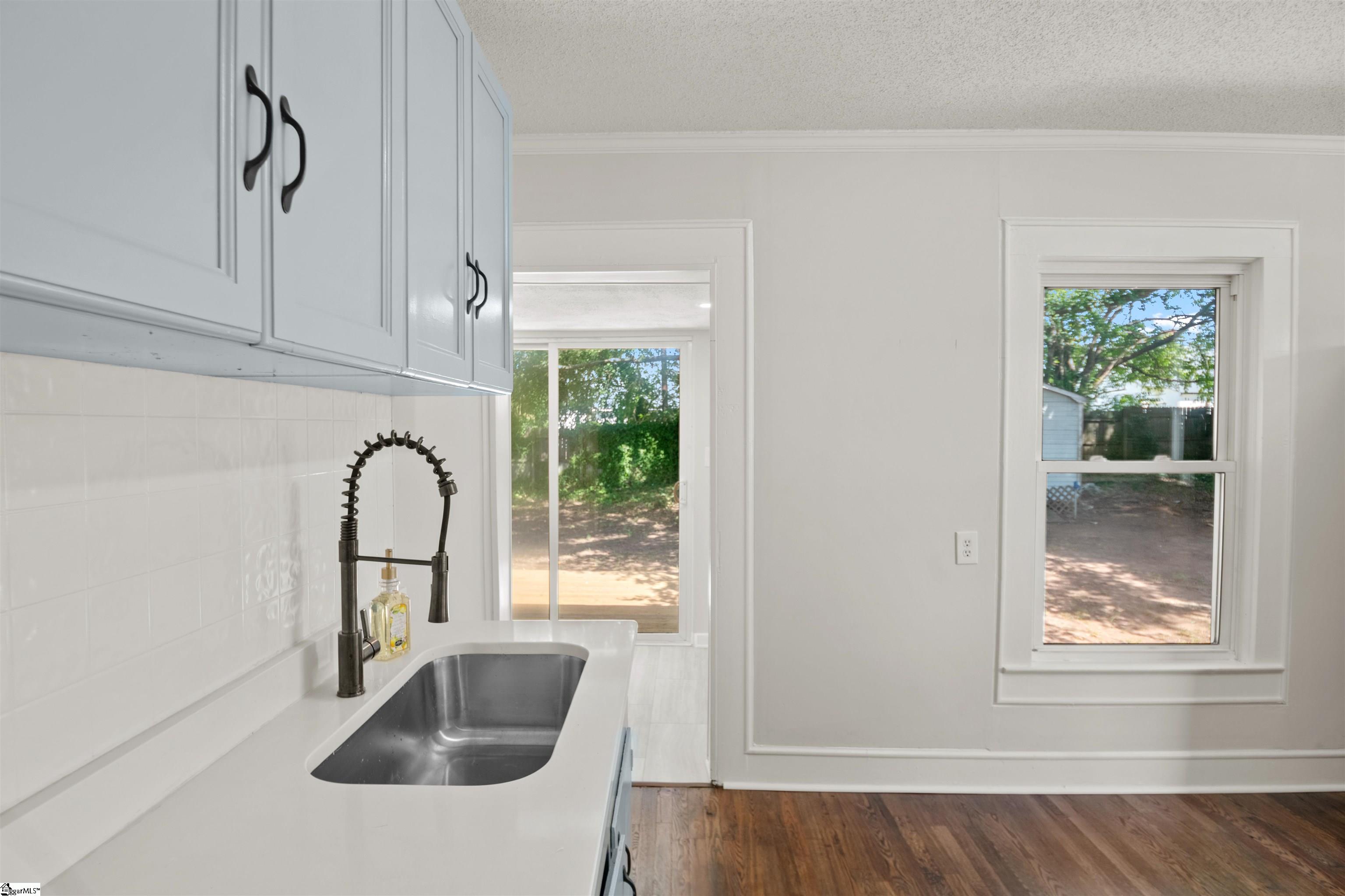 305 S 6th Street, Easley