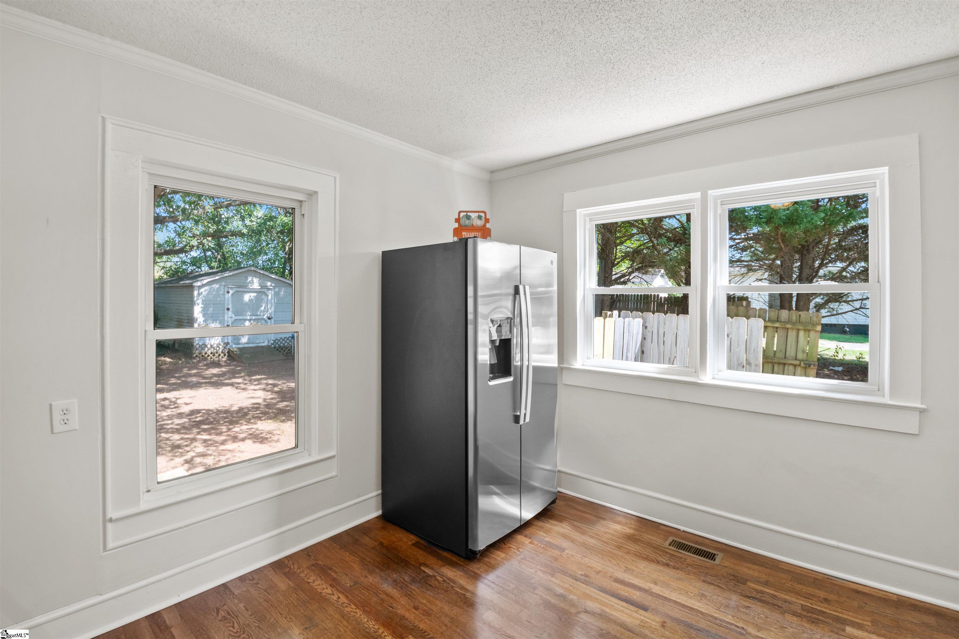 305 S 6th Street, Easley