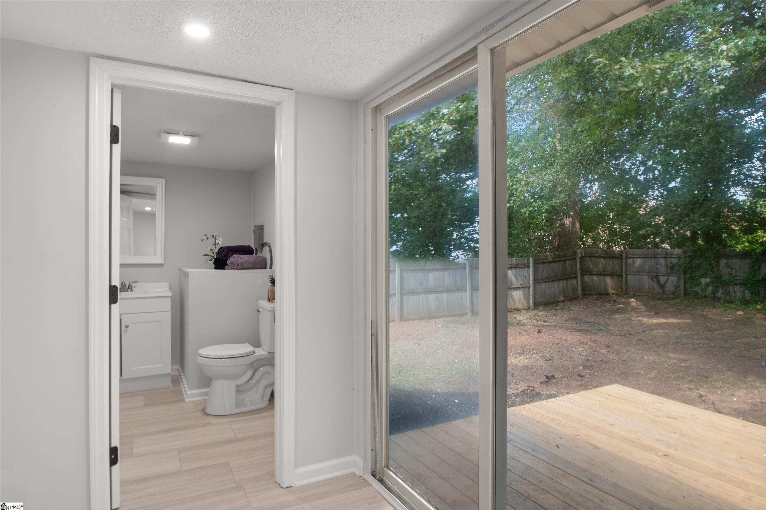 305 S 6th Street, Easley