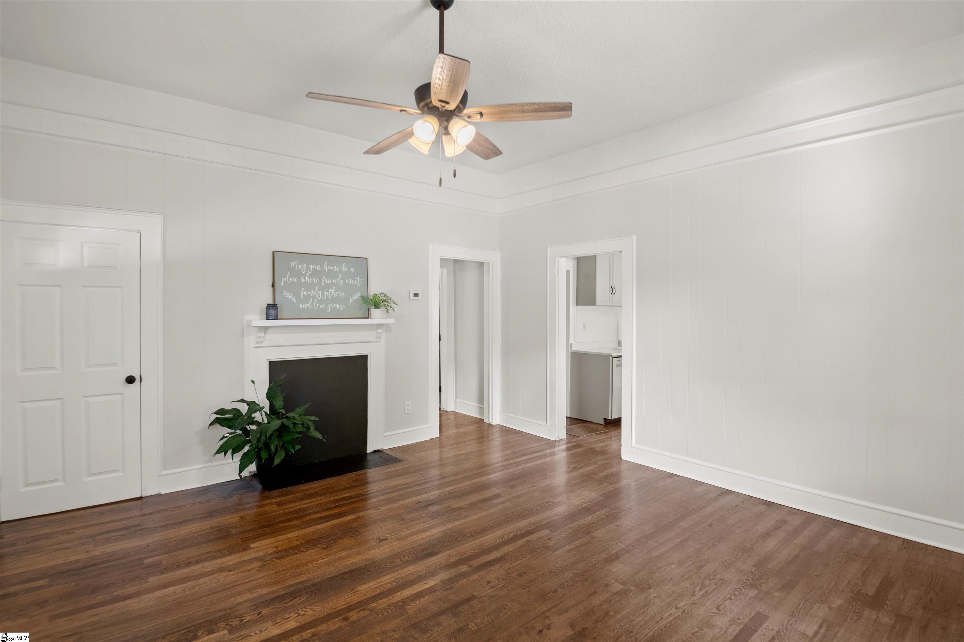 305 S 6th Street, Easley
