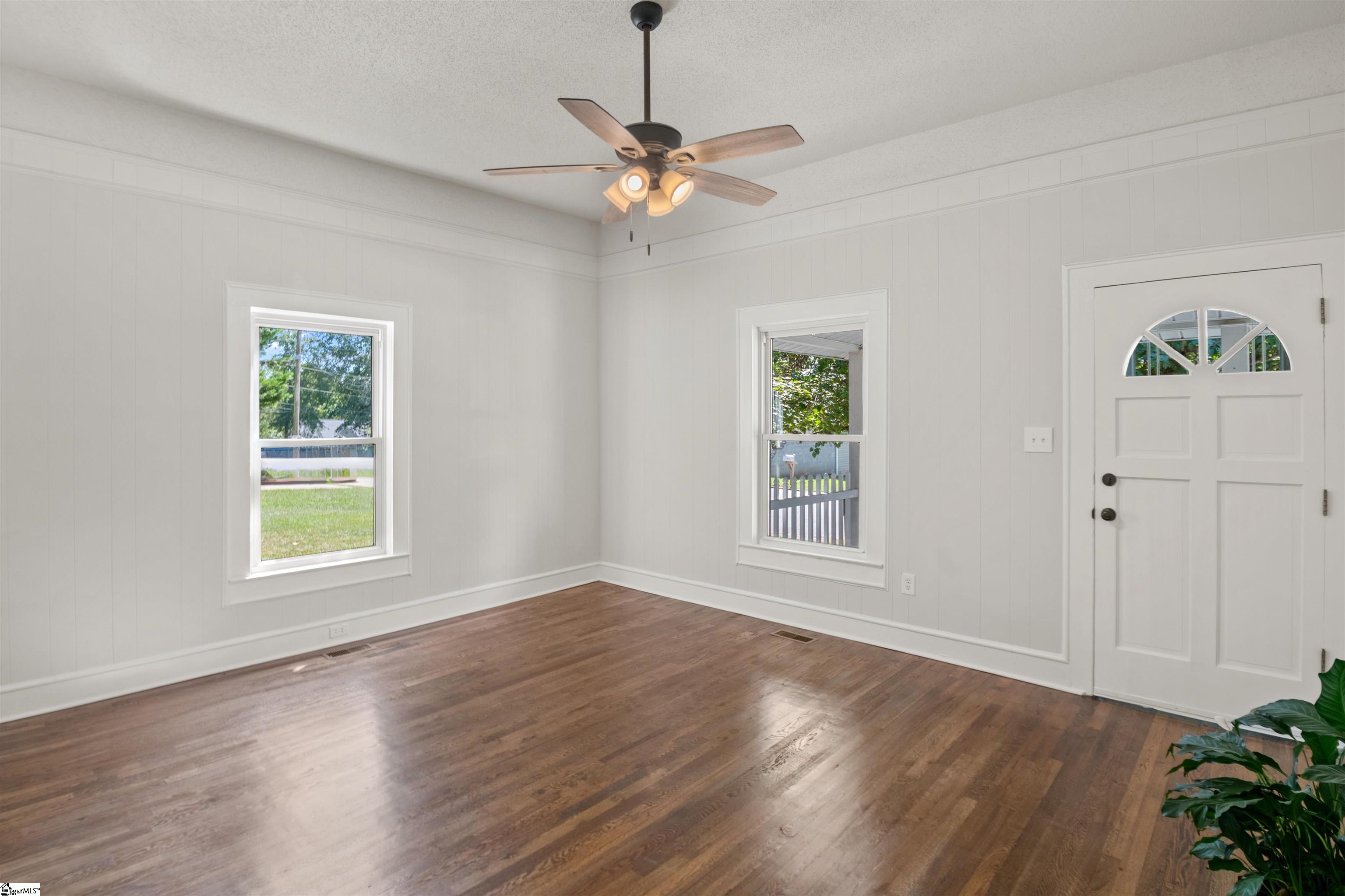 305 S 6th Street, Easley