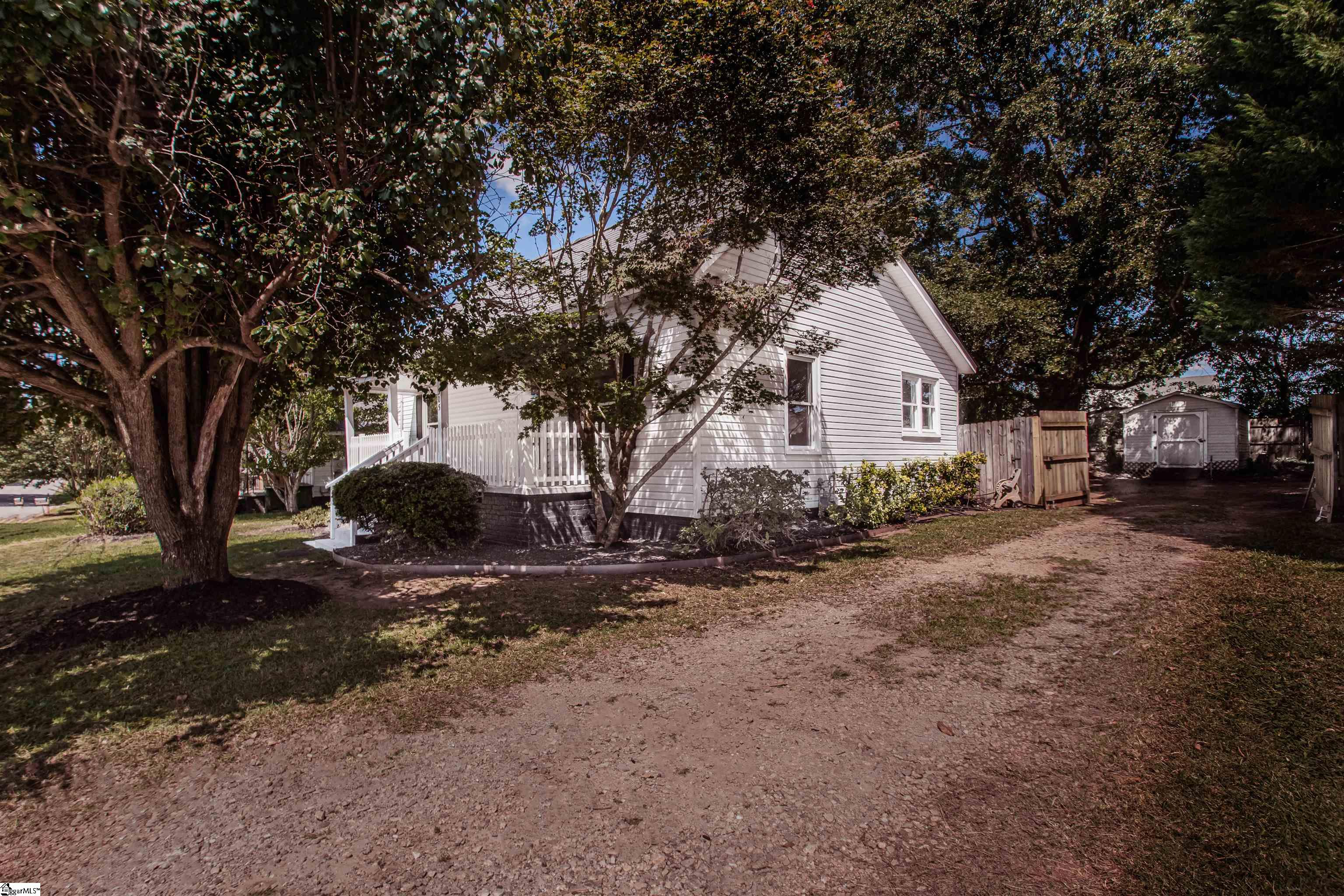 305 S 6th Street, Easley