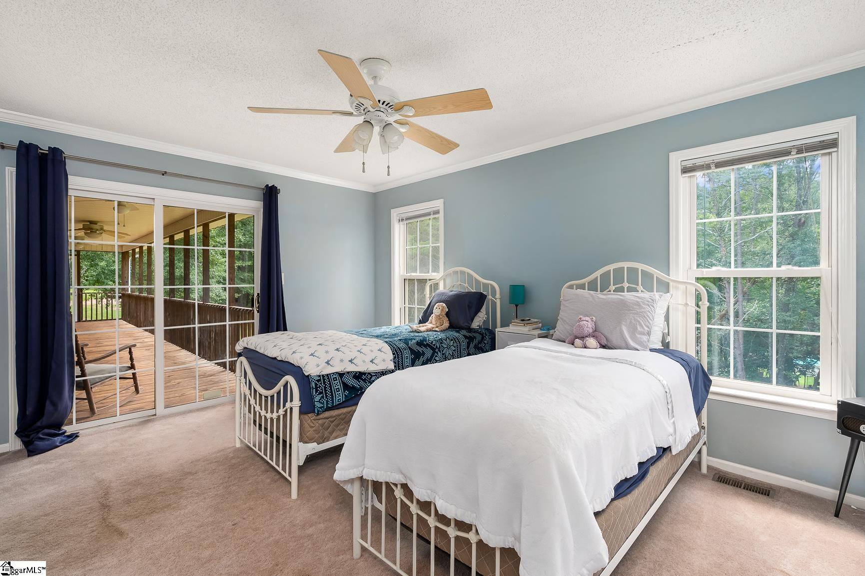 1447 Three Bridges Road